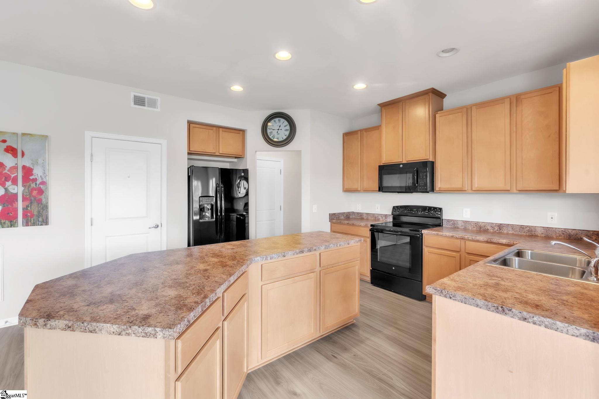 31 Granite Lane Greenville, SC 29607
