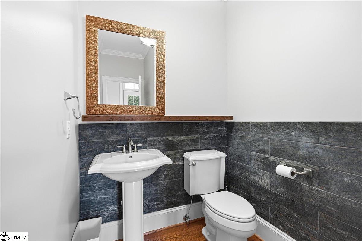 100 Lismore Street Simpsonville, SC 29680