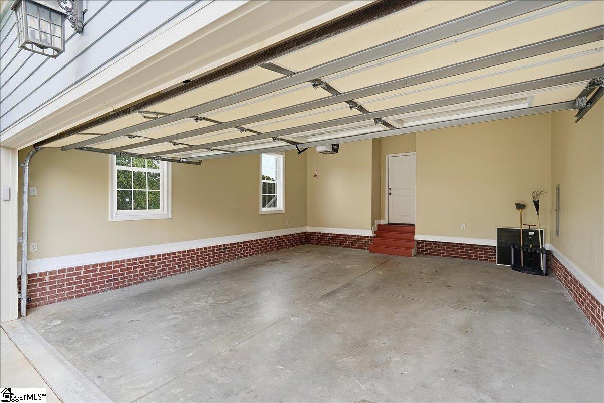 100 Lismore Street Simpsonville, SC 29680