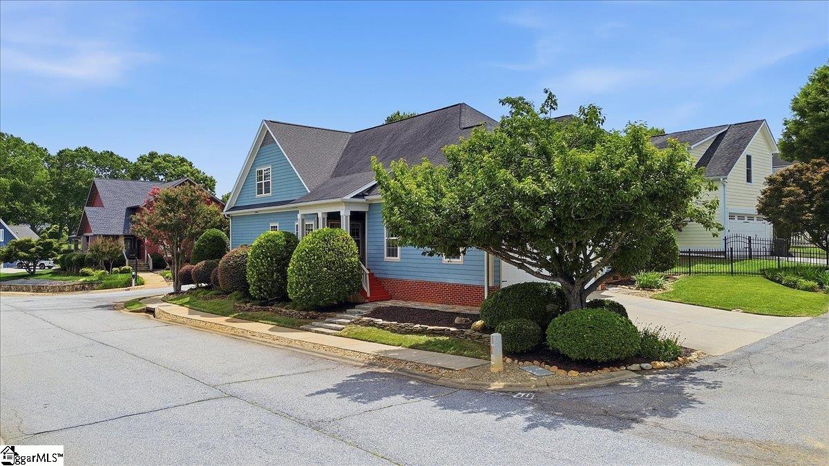 100 Lismore Street Simpsonville, SC 29680