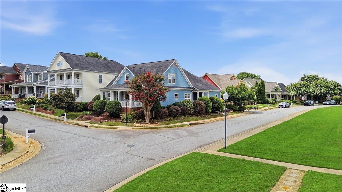 100 Lismore Street Simpsonville, SC 29680