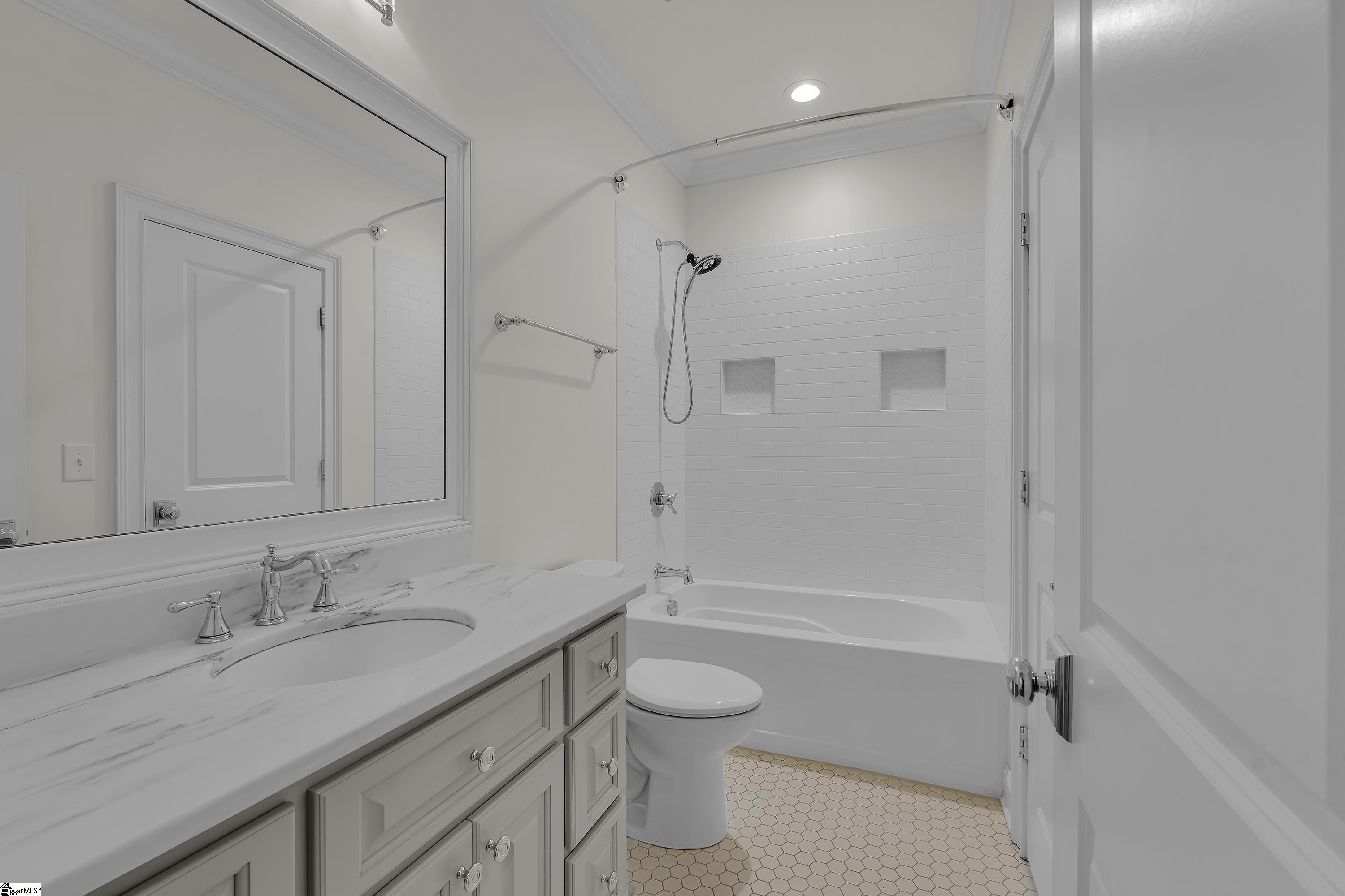 143 Augusta Court Greenville, SC 29605