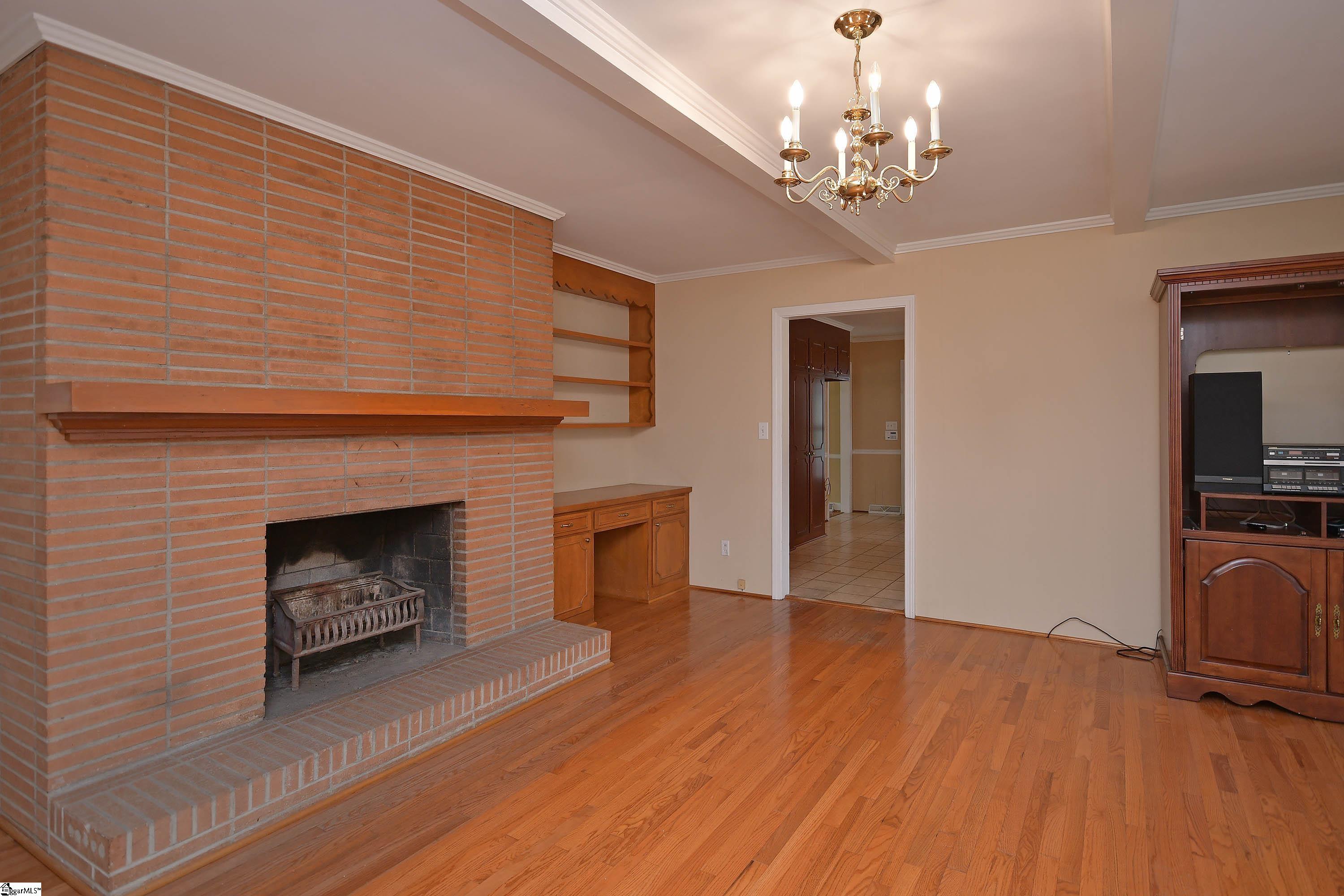 19 Spring Forest Road Greenville, SC 29615