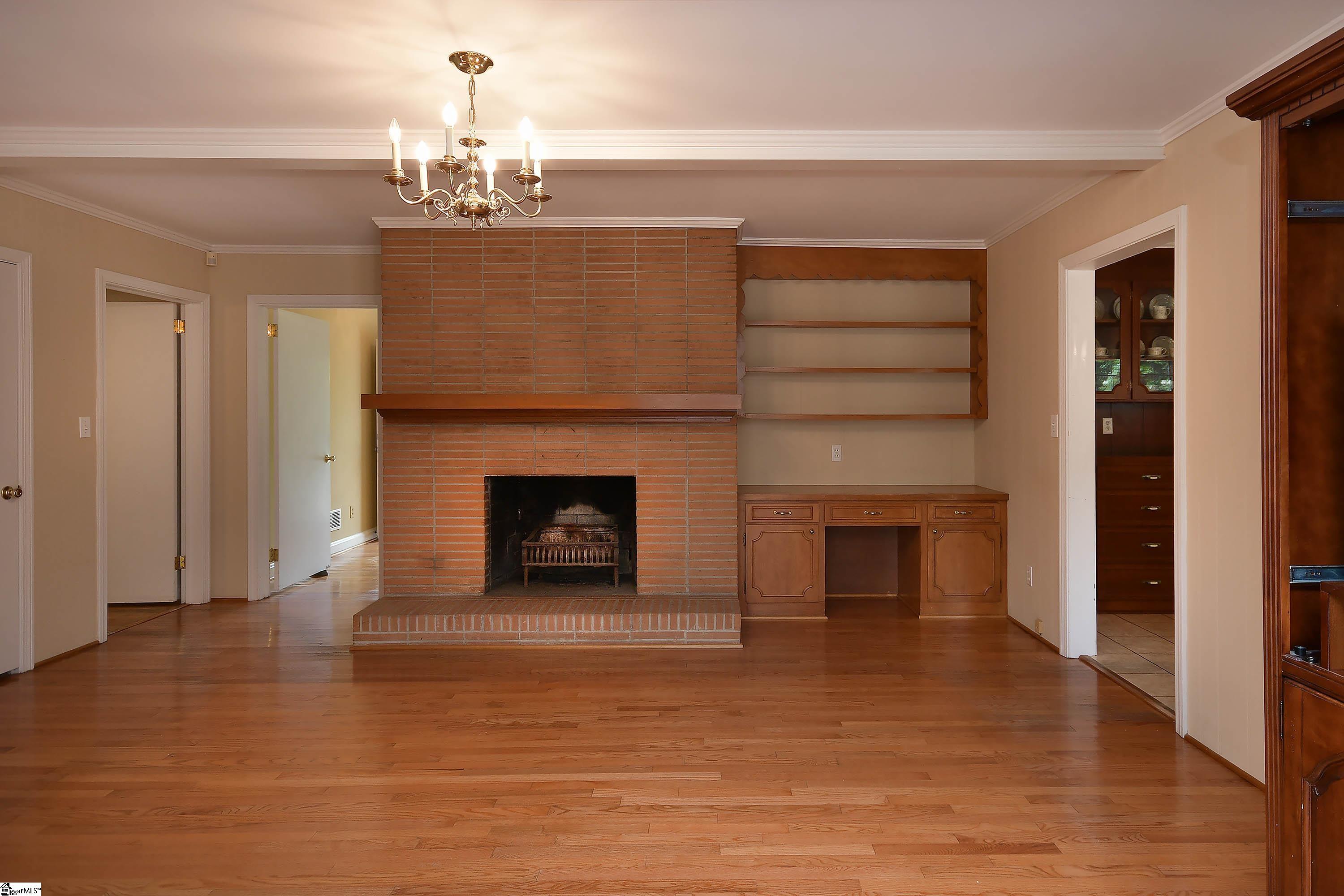 19 Spring Forest Road Greenville, SC 29615