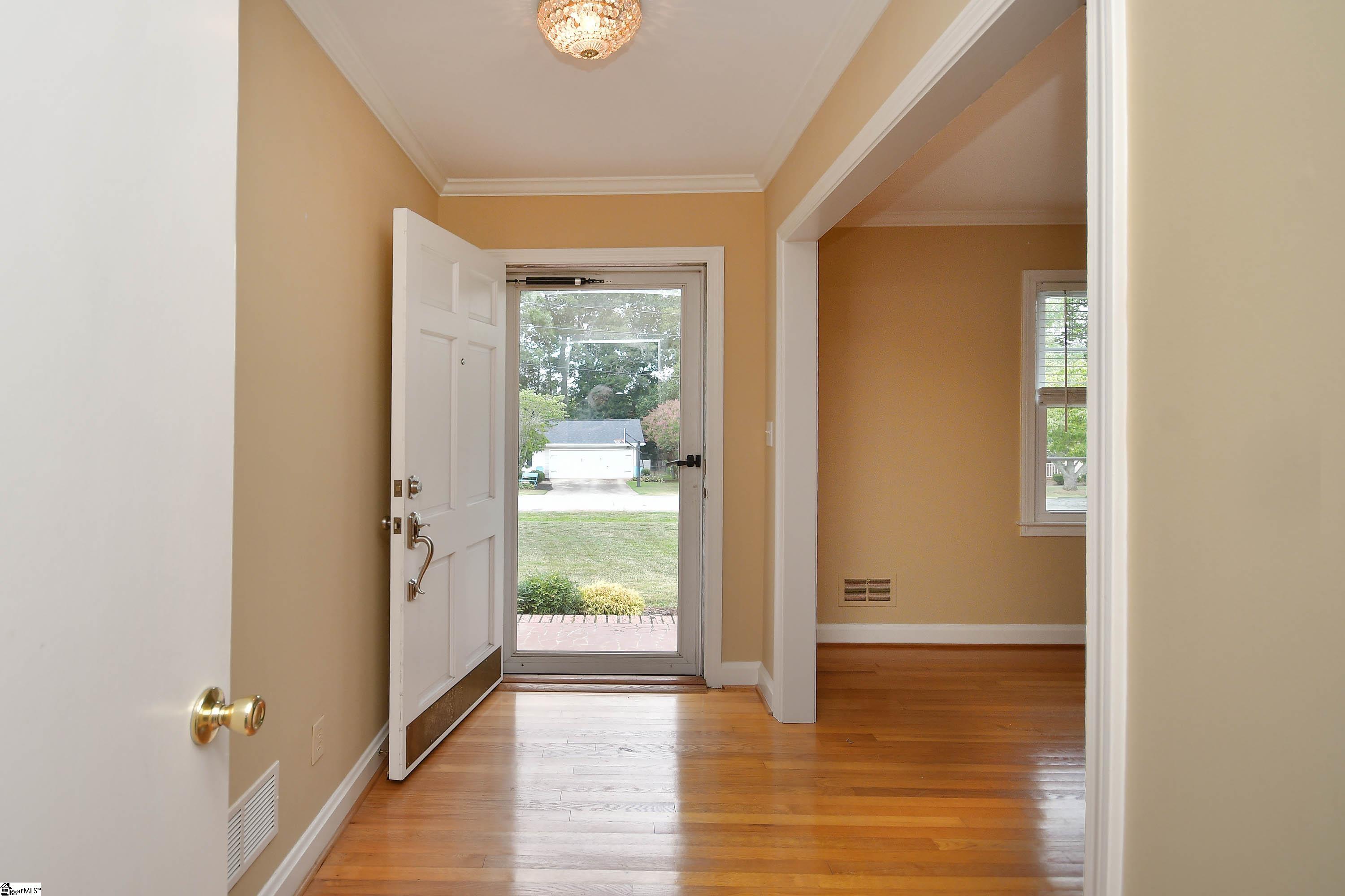 19 Spring Forest Road Greenville, SC 29615