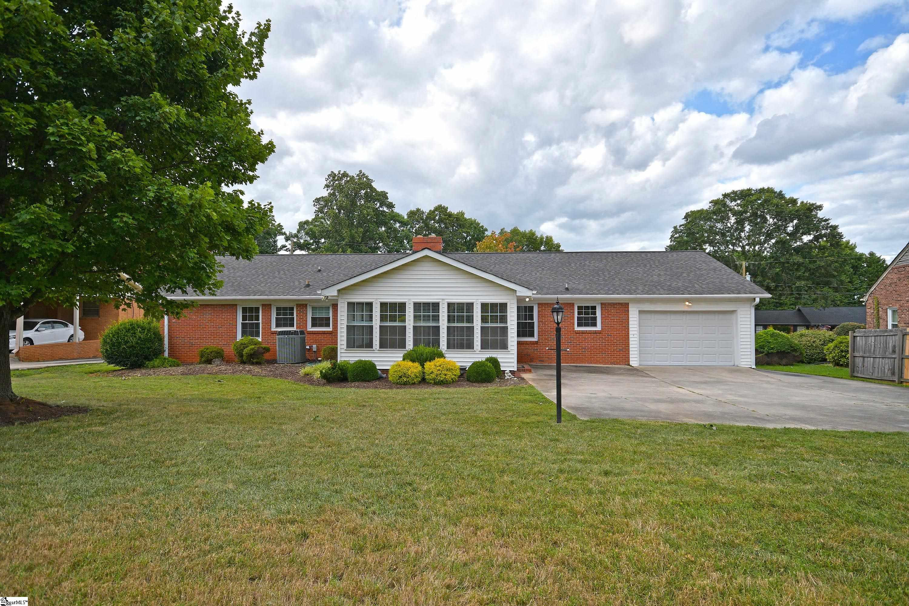19 Spring Forest Road Greenville, SC 29615