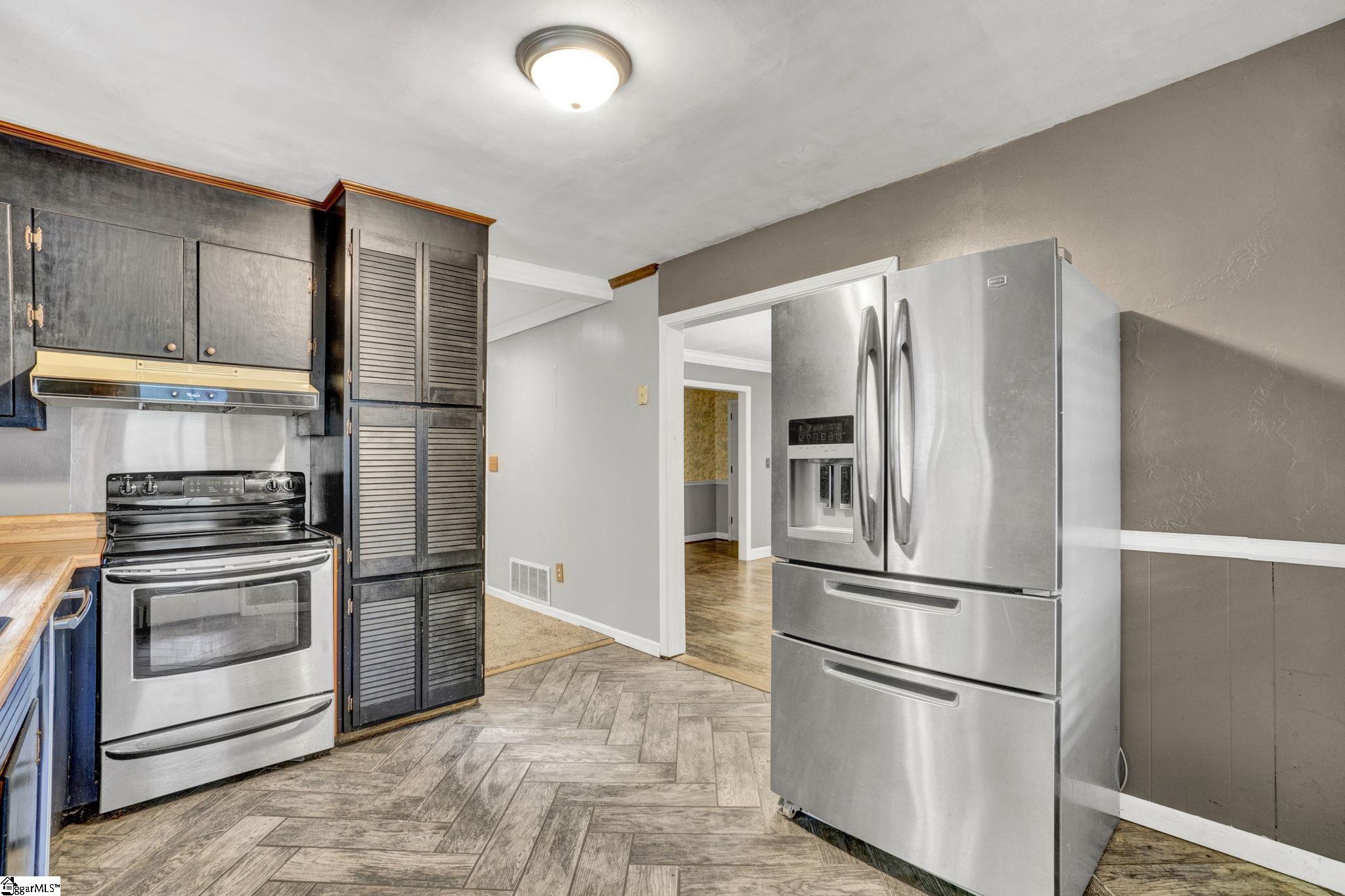 7 River Oaks Drive Greenville, SC 29601