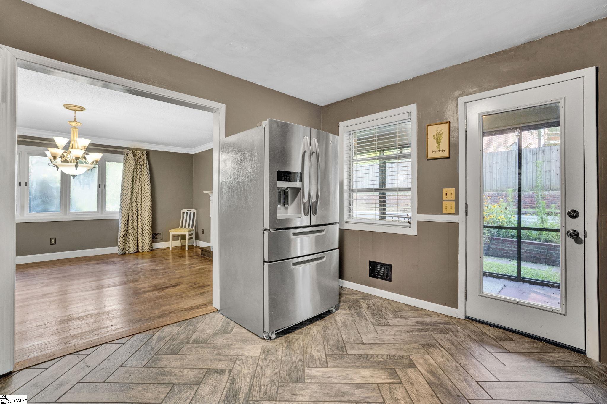 7 River Oaks Drive Greenville, SC 29601