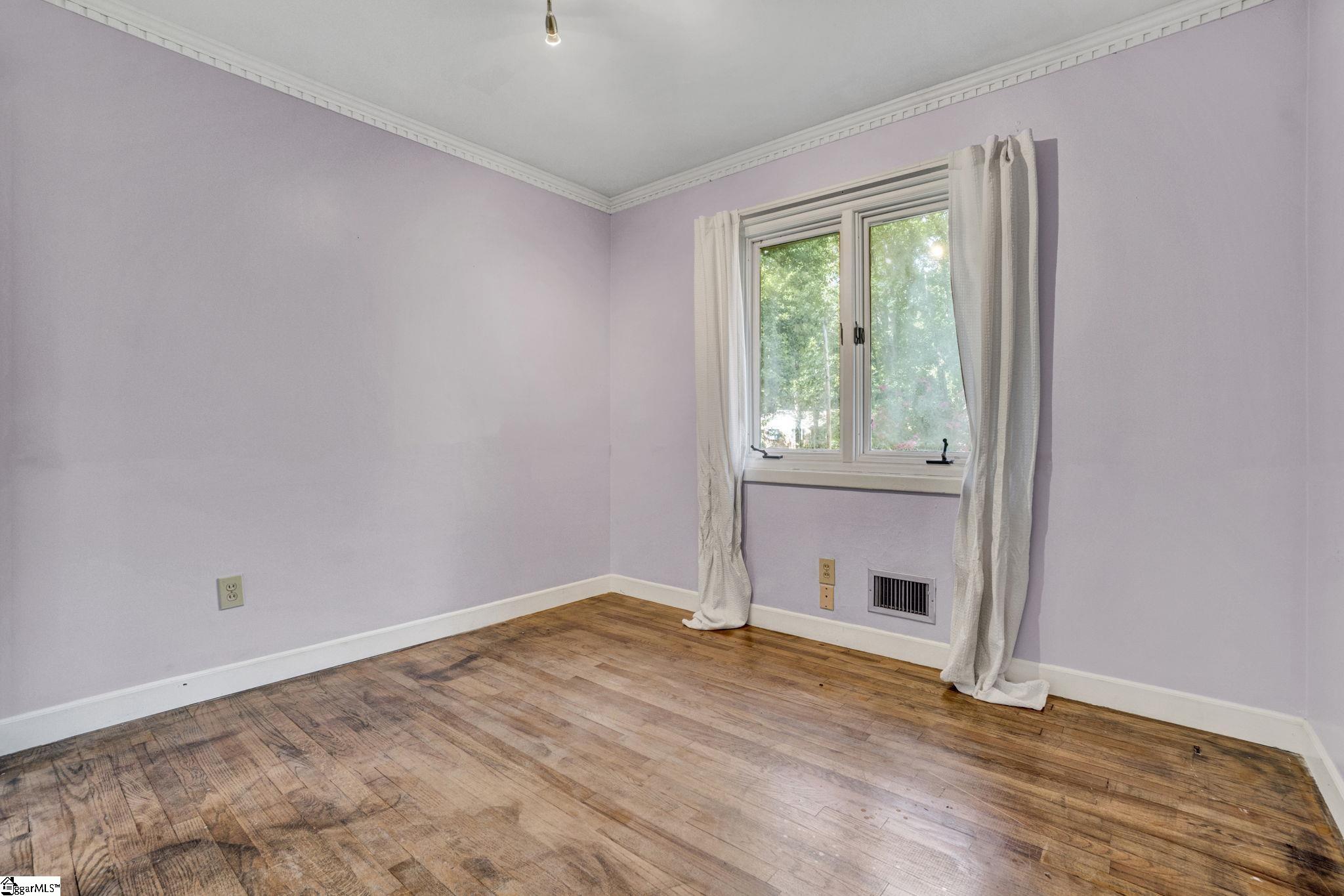7 River Oaks Drive Greenville, SC 29601