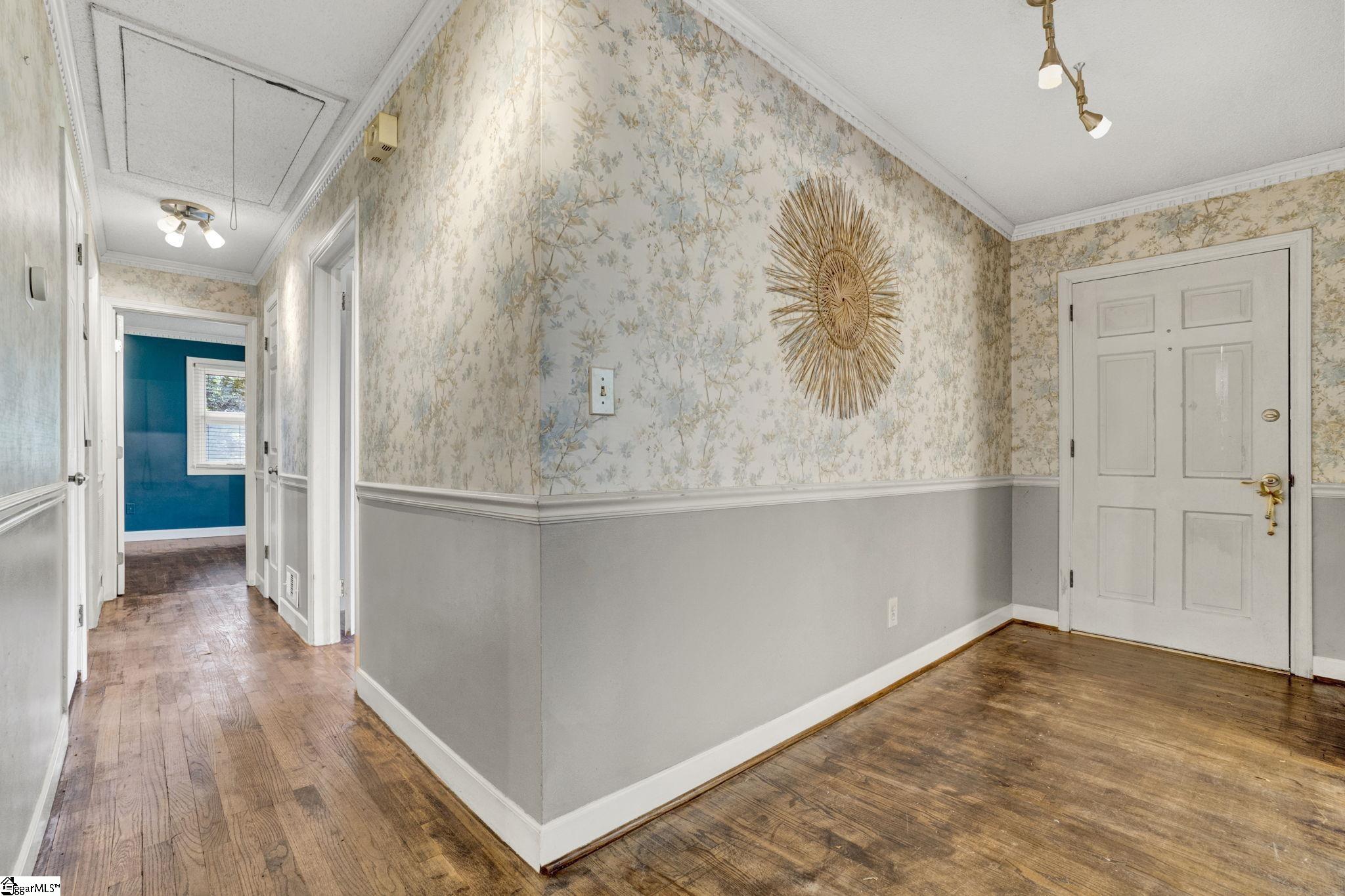 7 River Oaks Drive Greenville, SC 29601