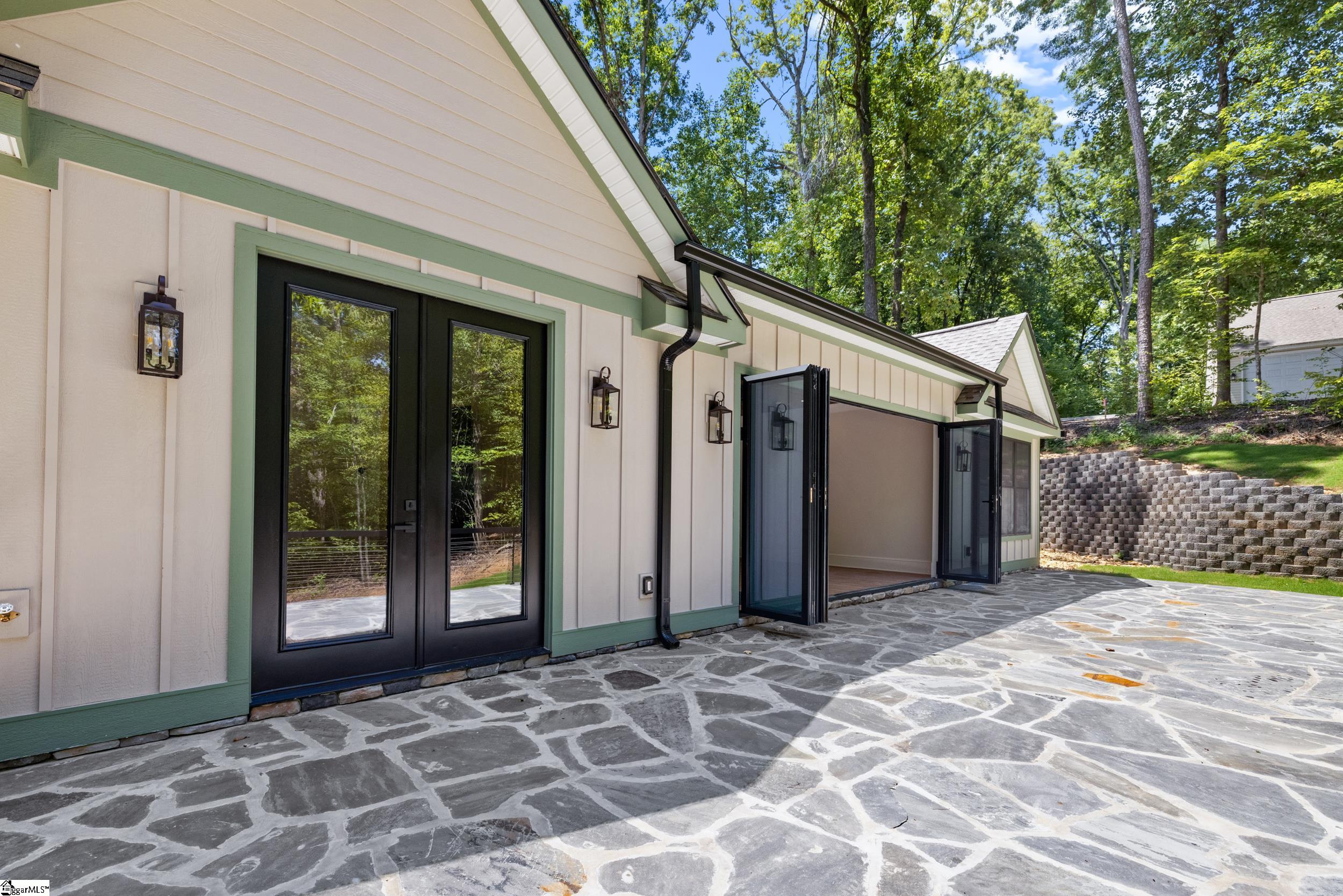 503 Point Road Westminster, SC 29693