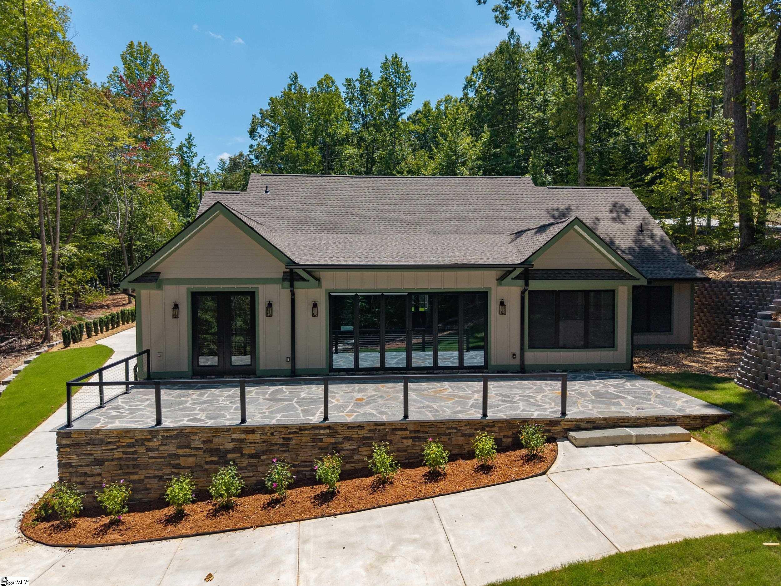503 Point Road Westminster, SC 29693