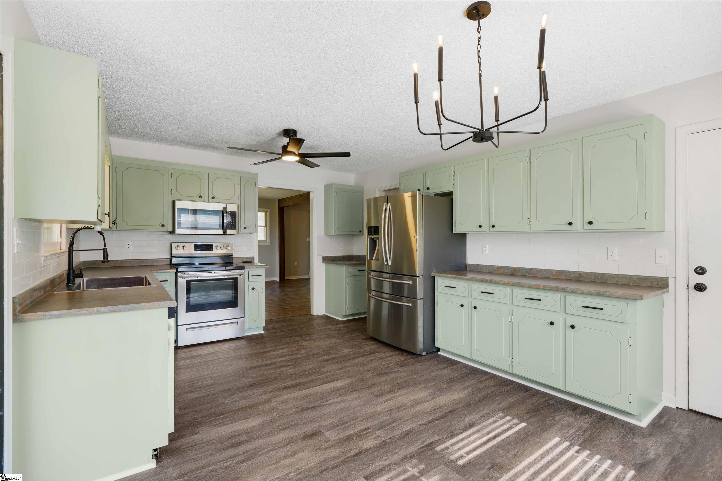 130 Daniel Drive Anderson, SC 29626