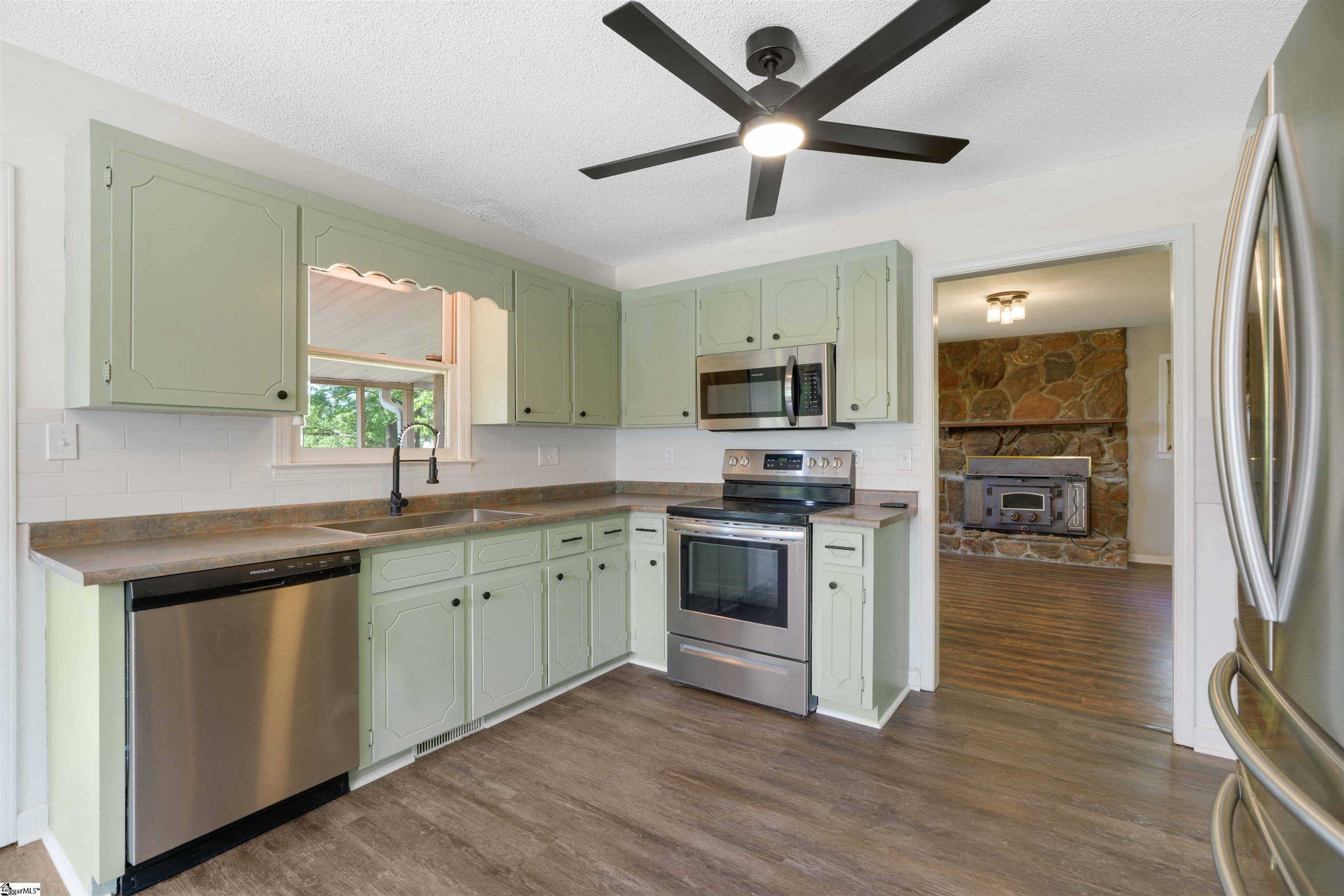 130 Daniel Drive Anderson, SC 29626