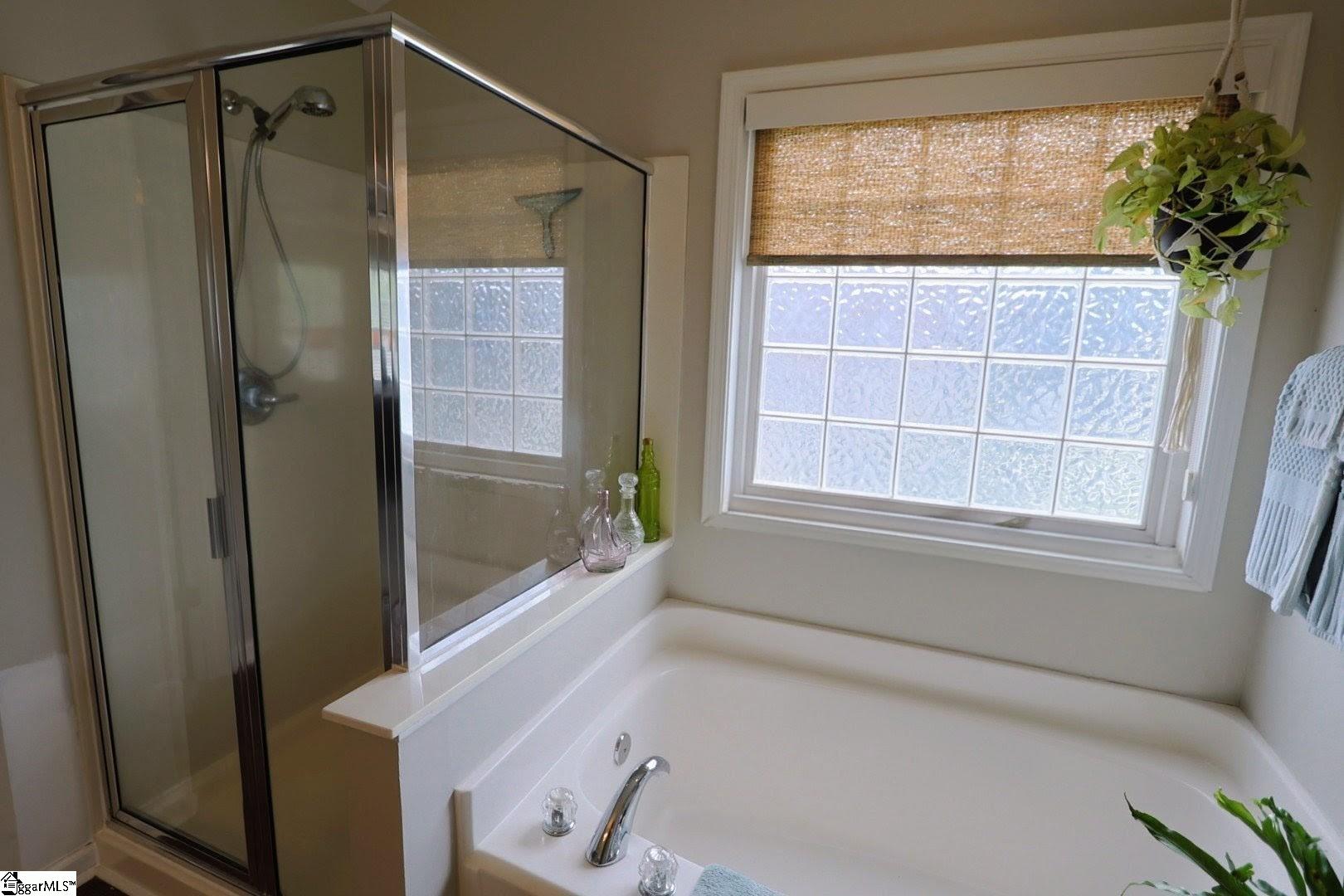 119 Berwick Court Easley, SC 29642