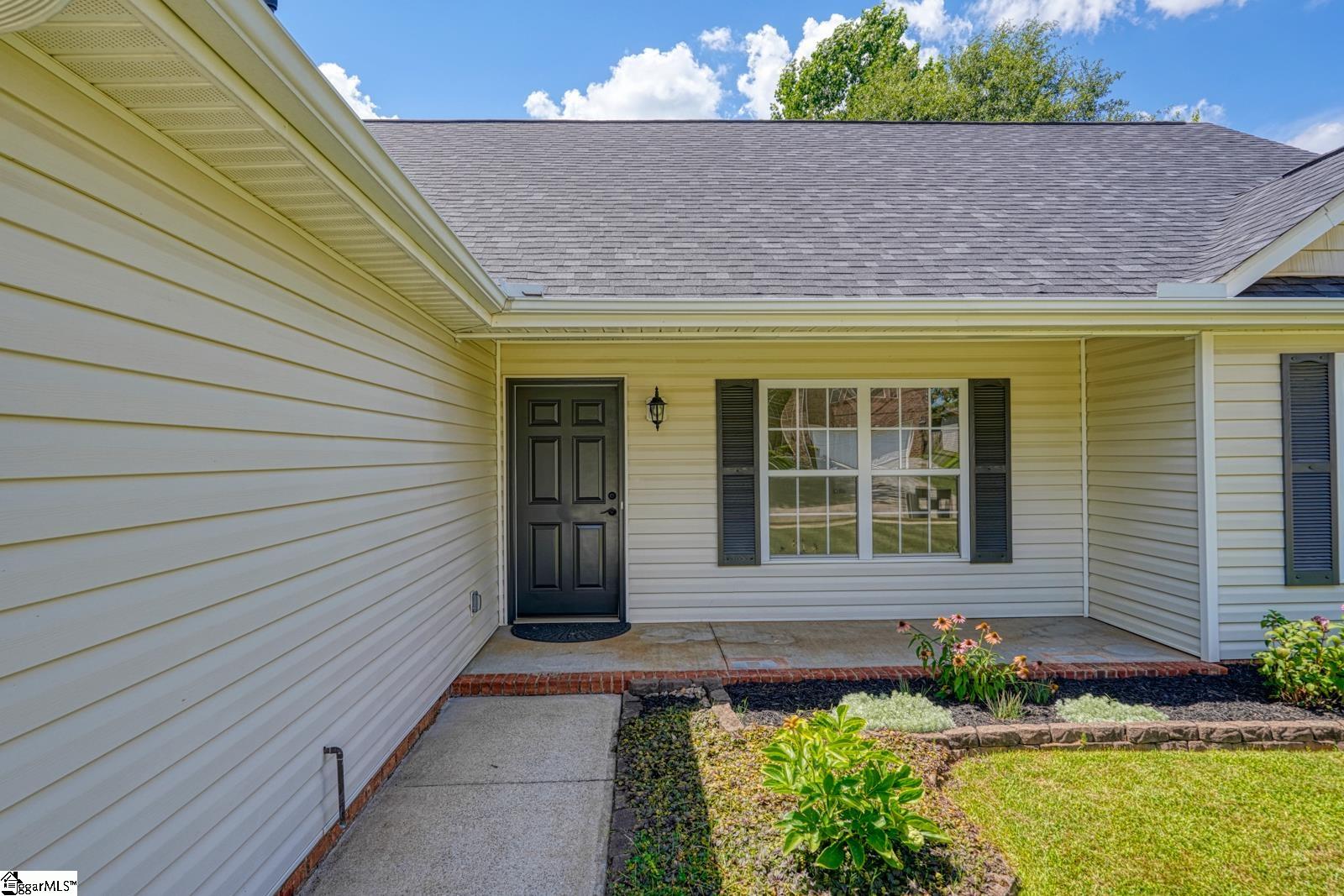 435 Melbourne Lane Spartanburg, SC 29301