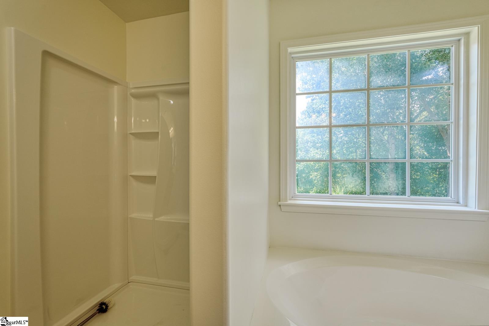 435 Melbourne Lane Spartanburg, SC 29301