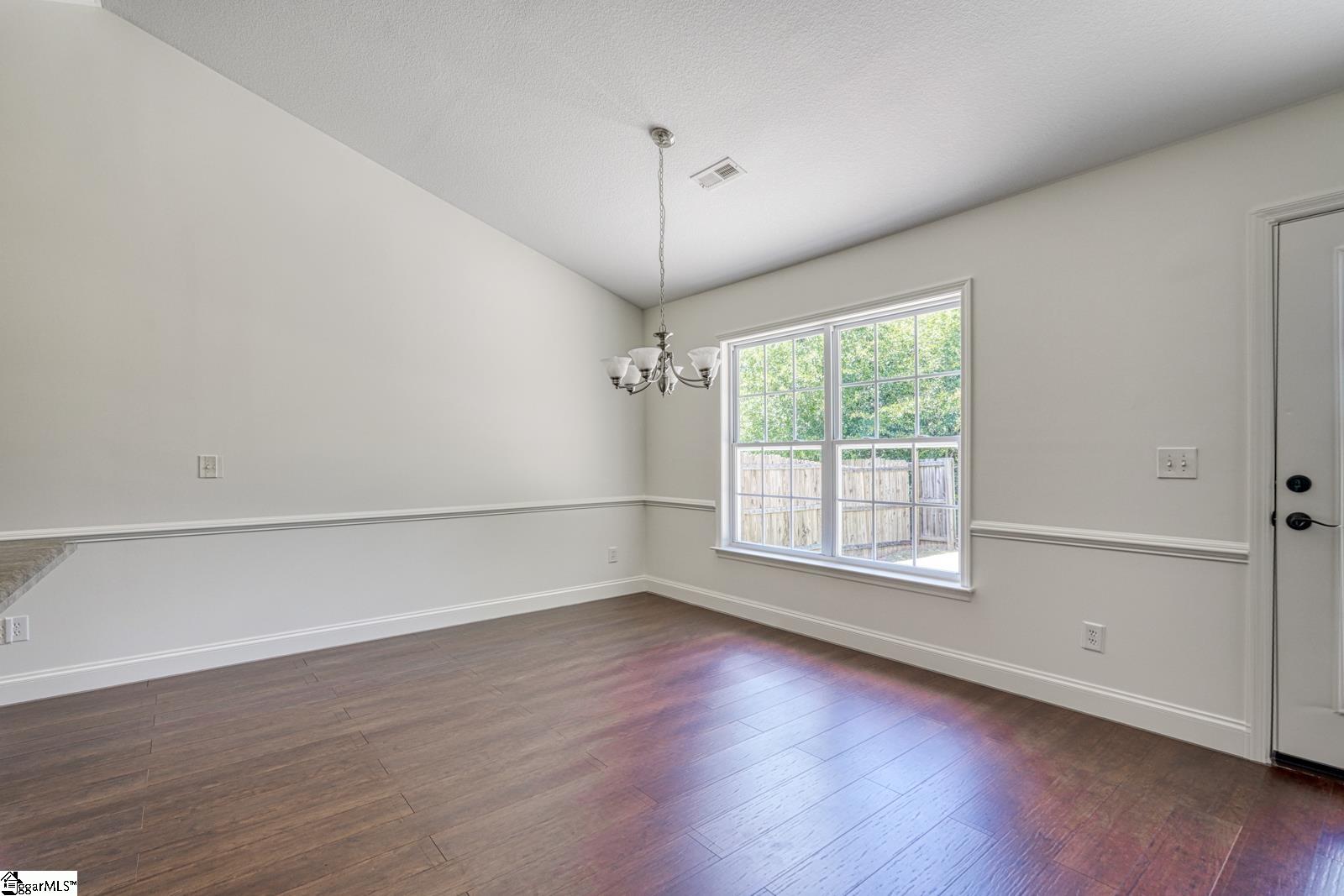 435 Melbourne Lane Spartanburg, SC 29301