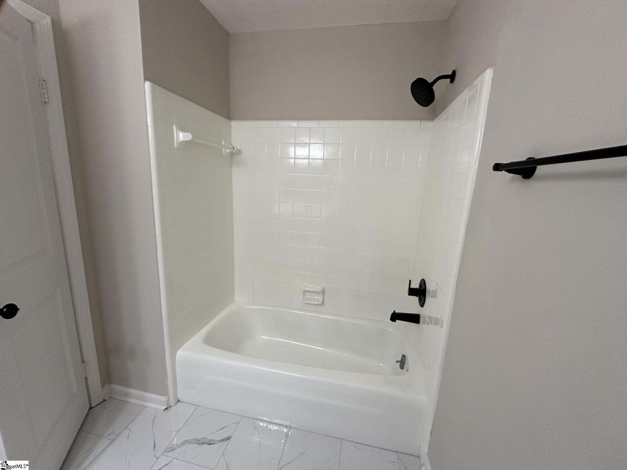 220 River Forest Drive Boiling Springs, SC 29316