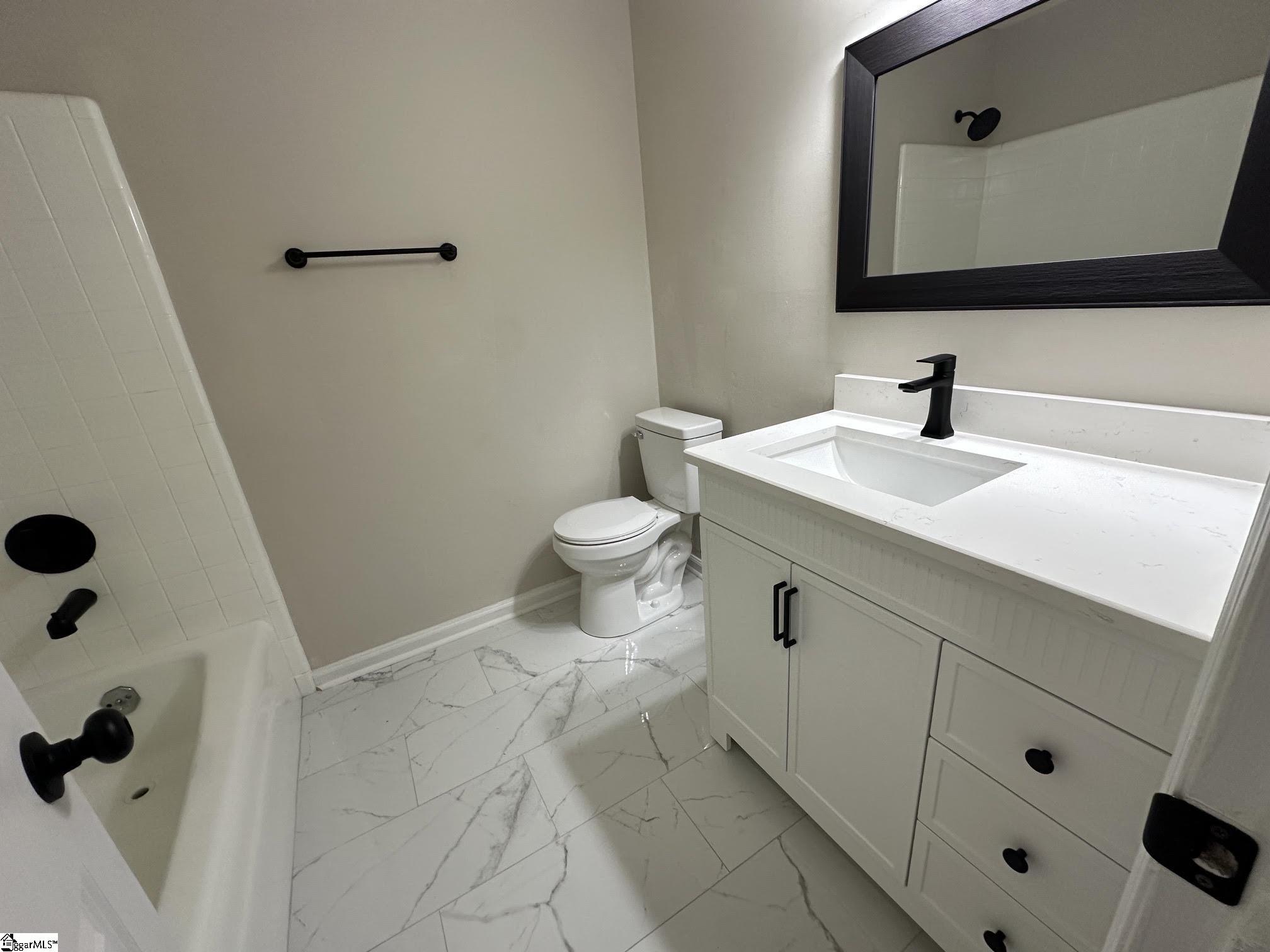 220 River Forest Drive Boiling Springs, SC 29316