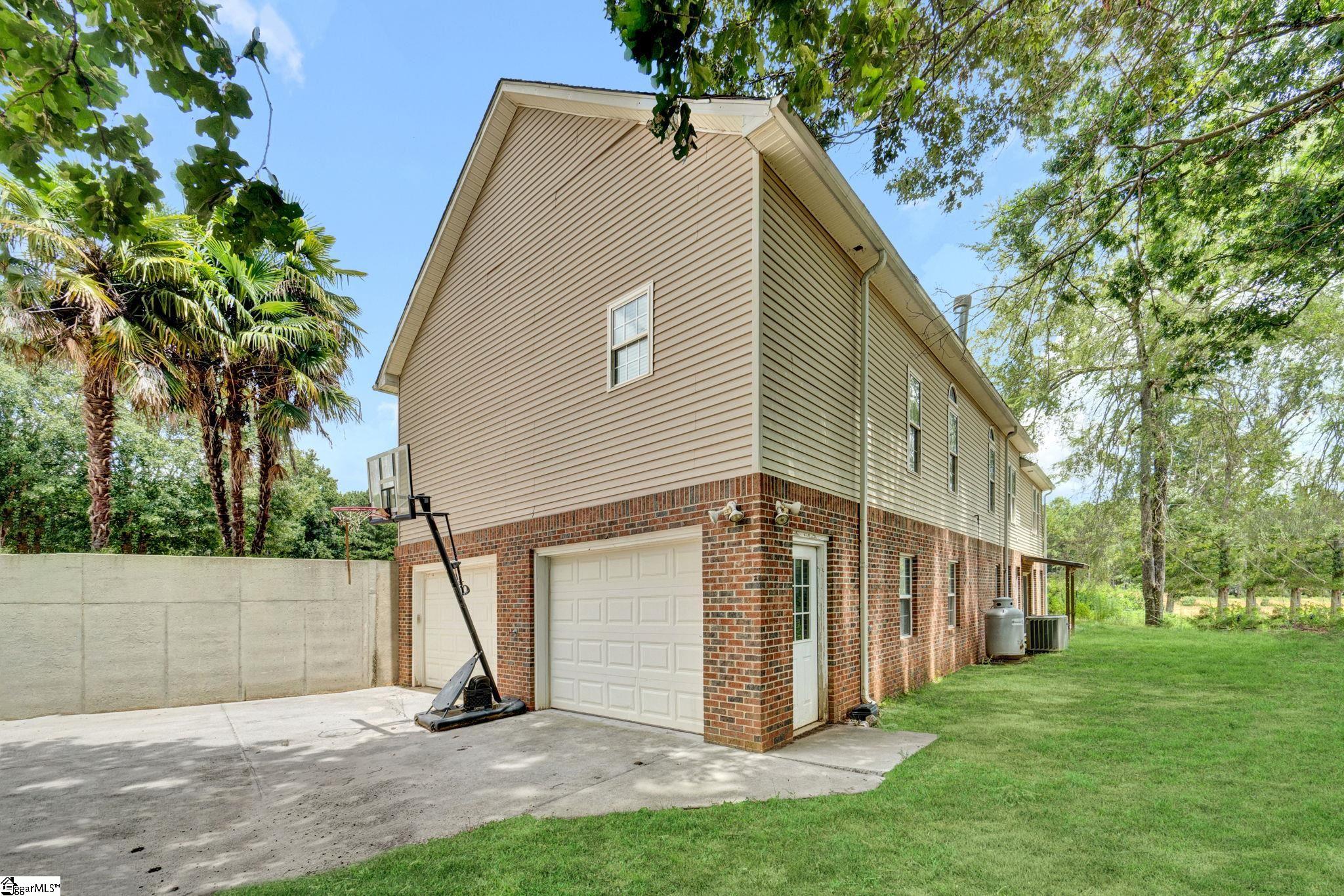 1205 Gregg Shoals Road Iva, SC 29655