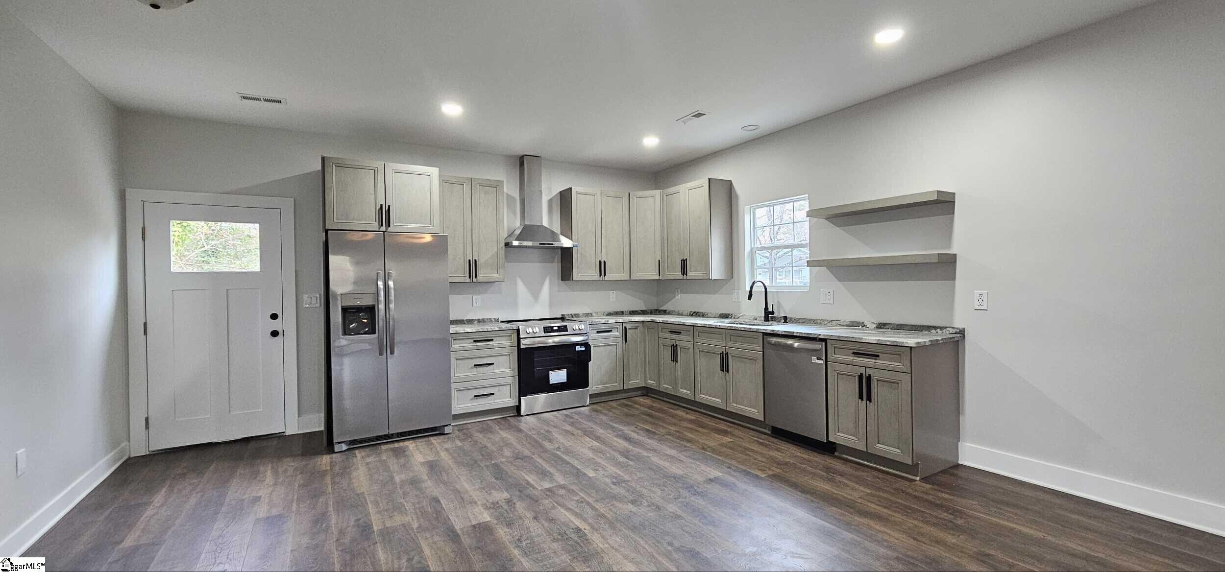 201 Stratford Road Greenville, SC 29605