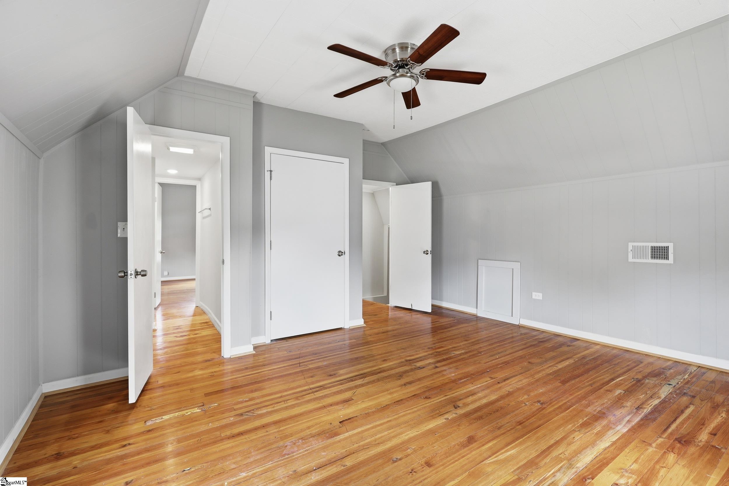 5 Hammett Street Piedmont, SC 29673