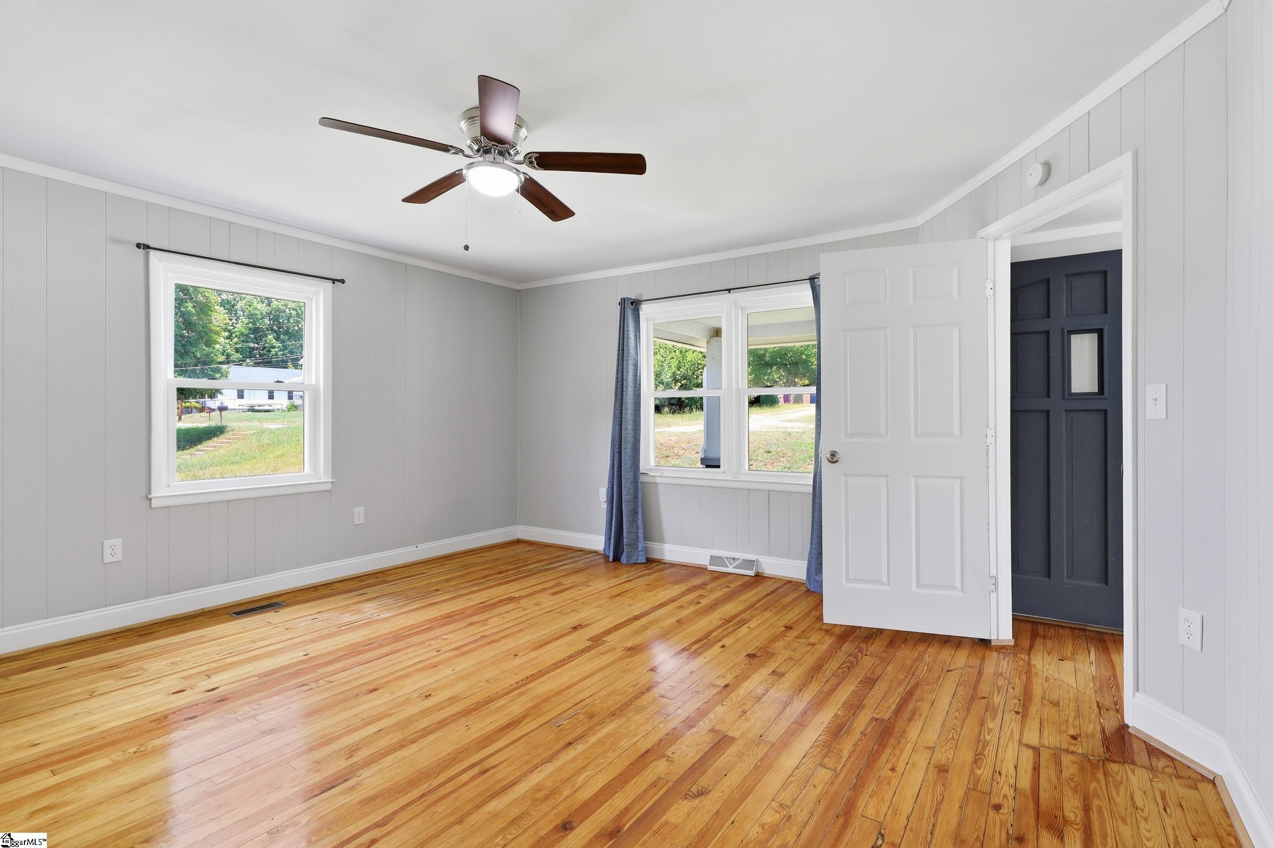 5 Hammett Street Piedmont, SC 29673