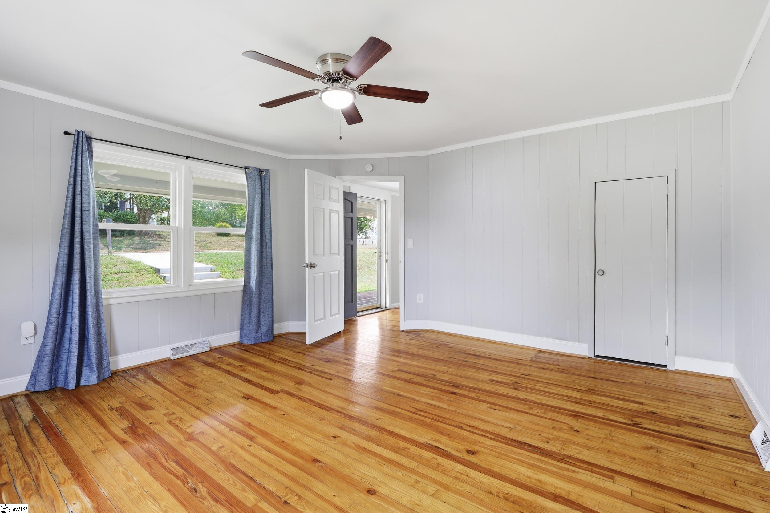 5 Hammett Street Piedmont, SC 29673