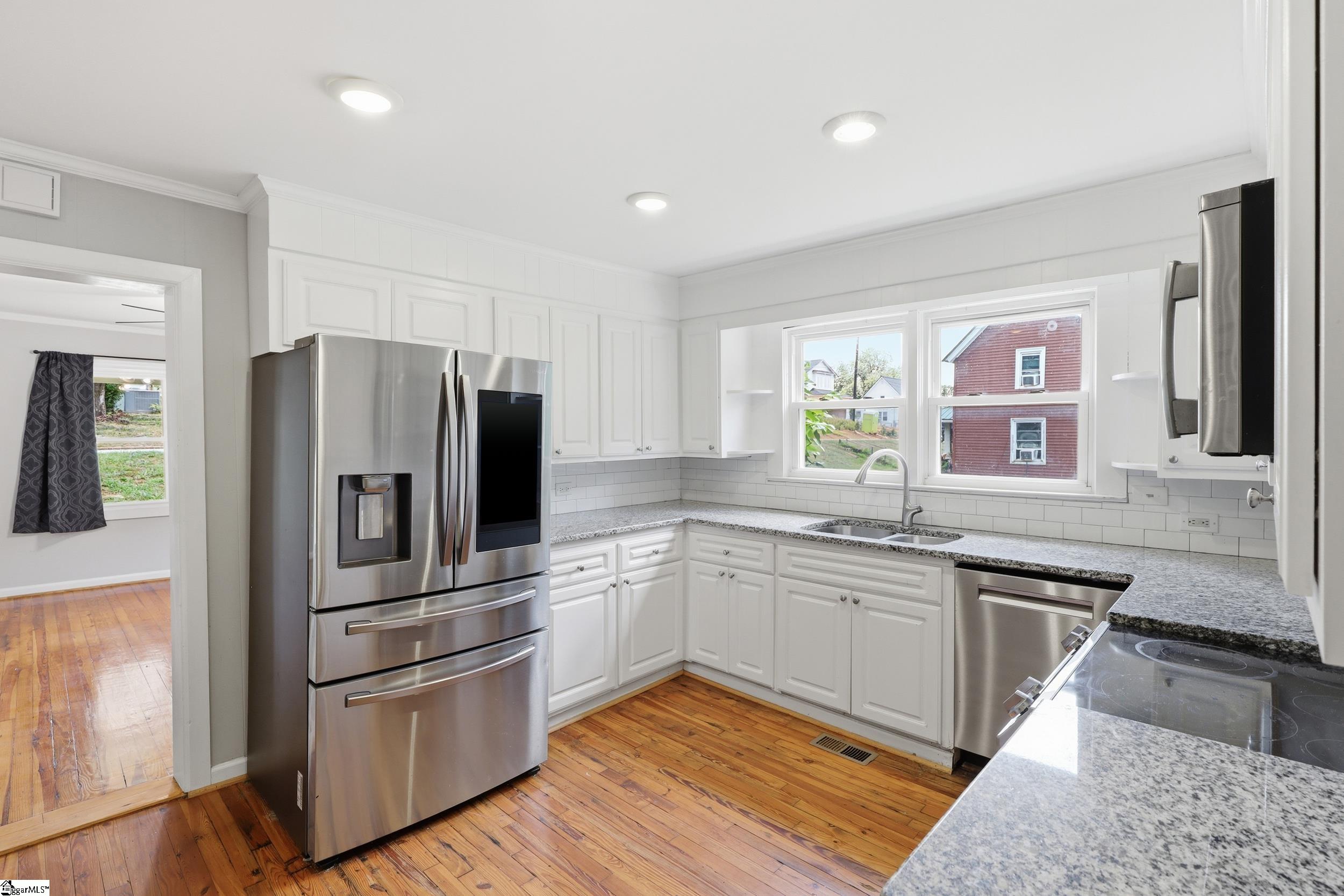 5 Hammett Street Piedmont, SC 29673