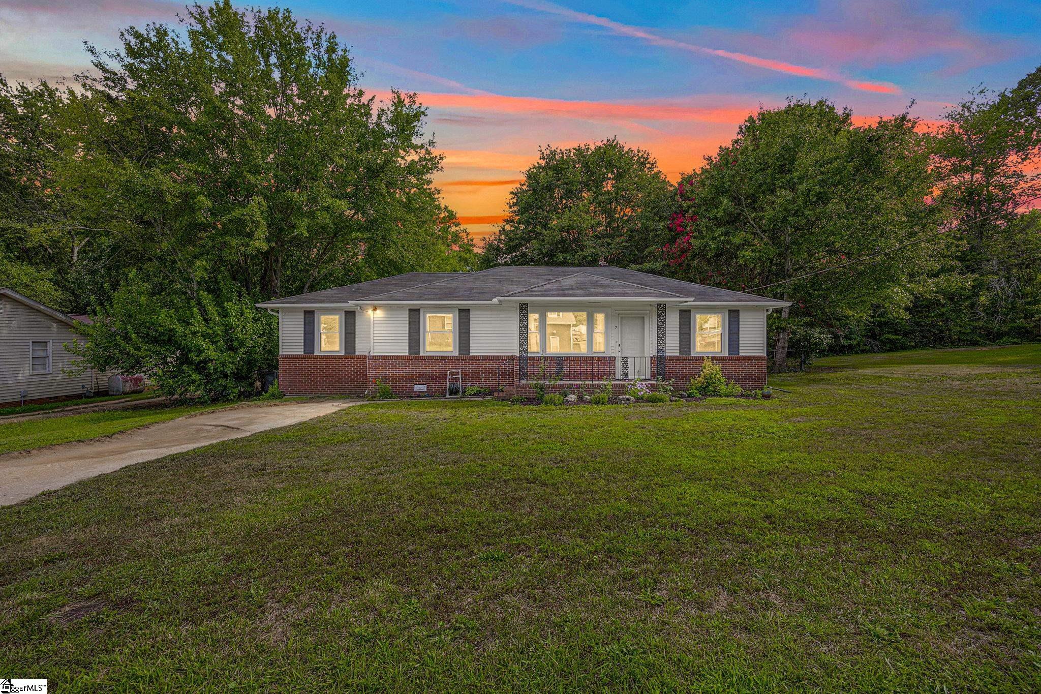 7 Olive Street Taylors, SC 29687