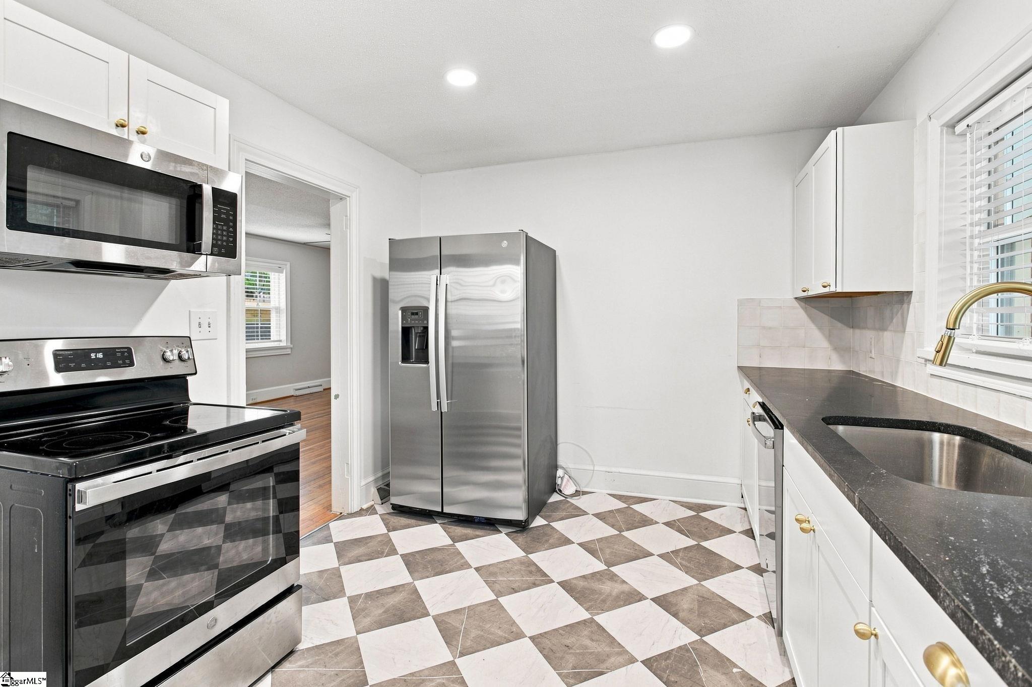 816 Chick Springs Road Taylors, SC 29687