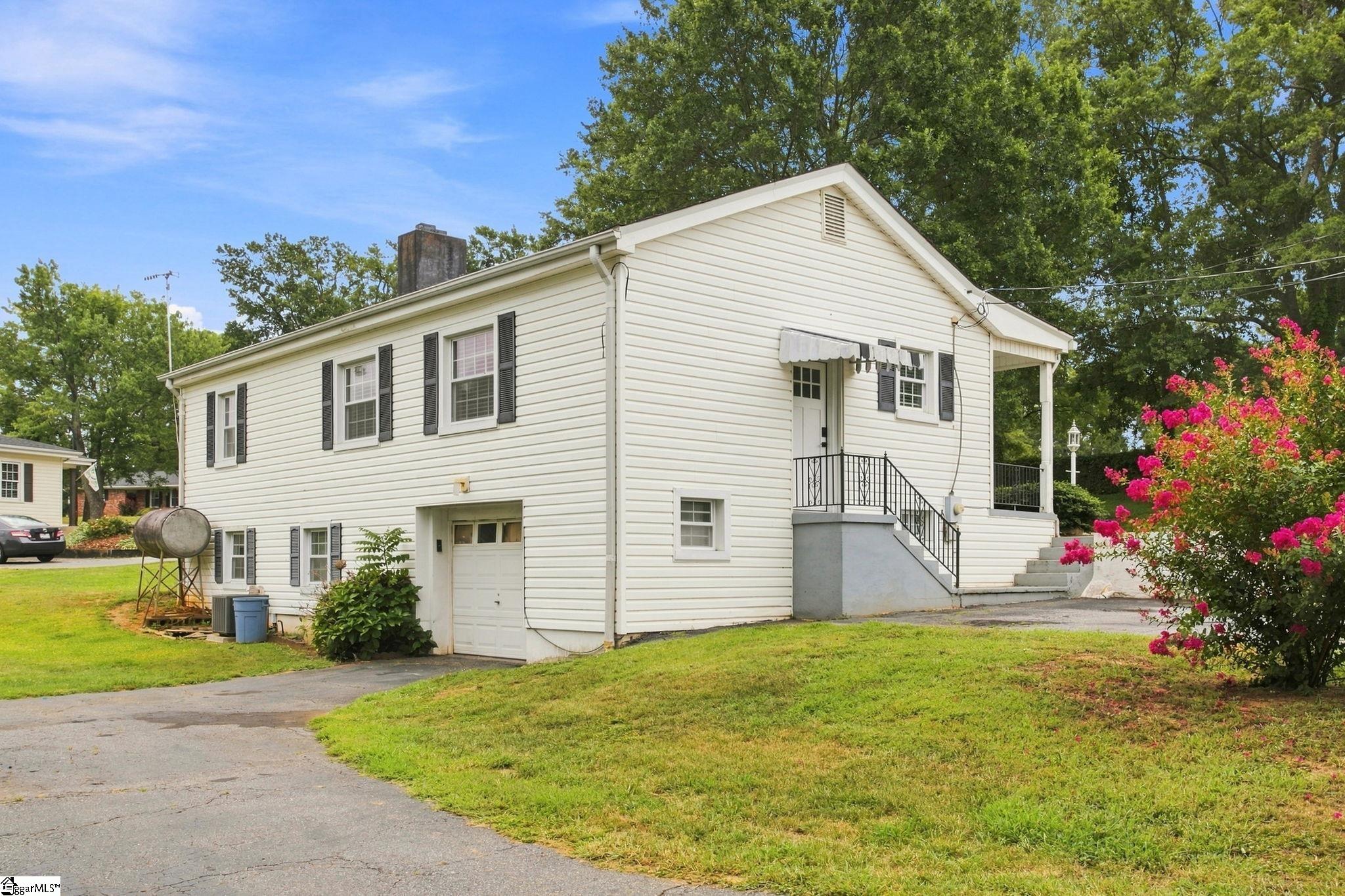 816 Chick Springs Road Taylors, SC 29687