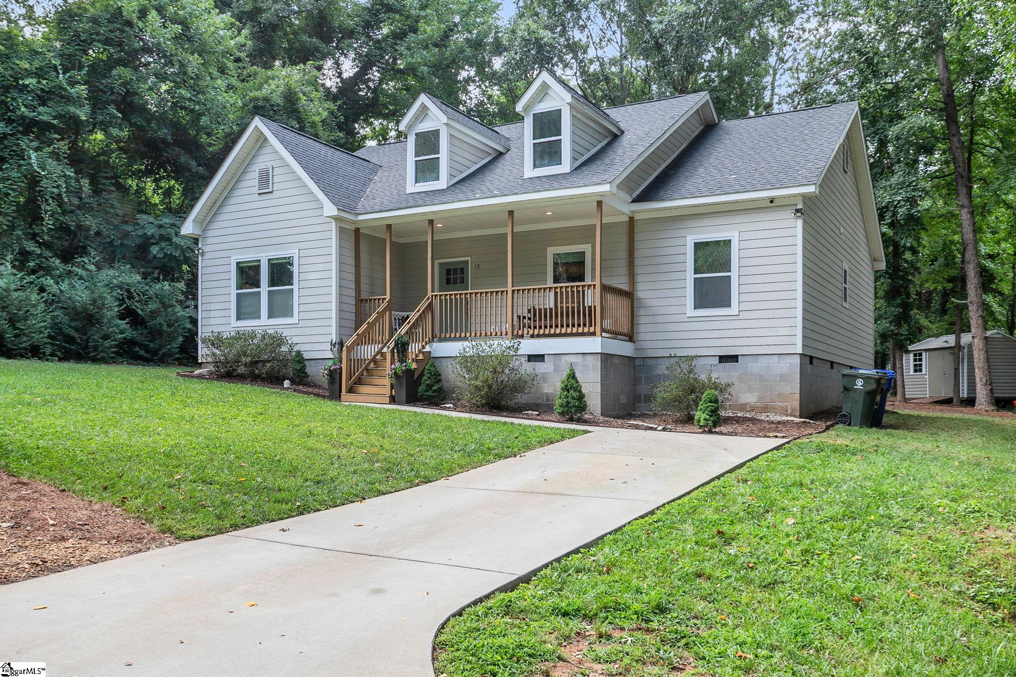 13 Pasadena Avenue Greenville, SC 29605