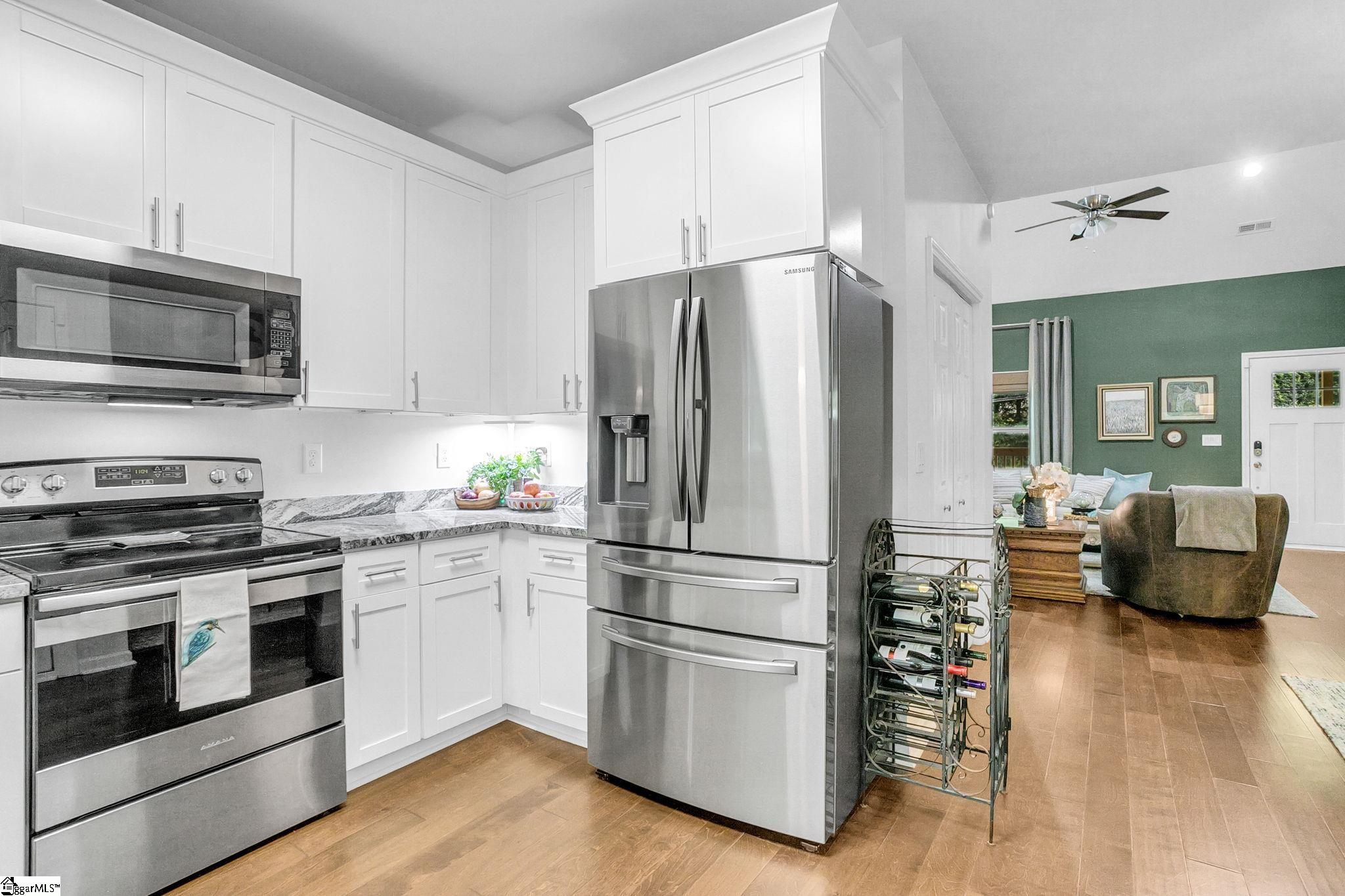 13 Pasadena Avenue Greenville, SC 29605