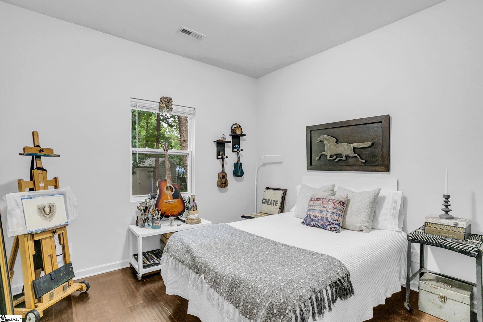 13 Pasadena Avenue Greenville, SC 29605
