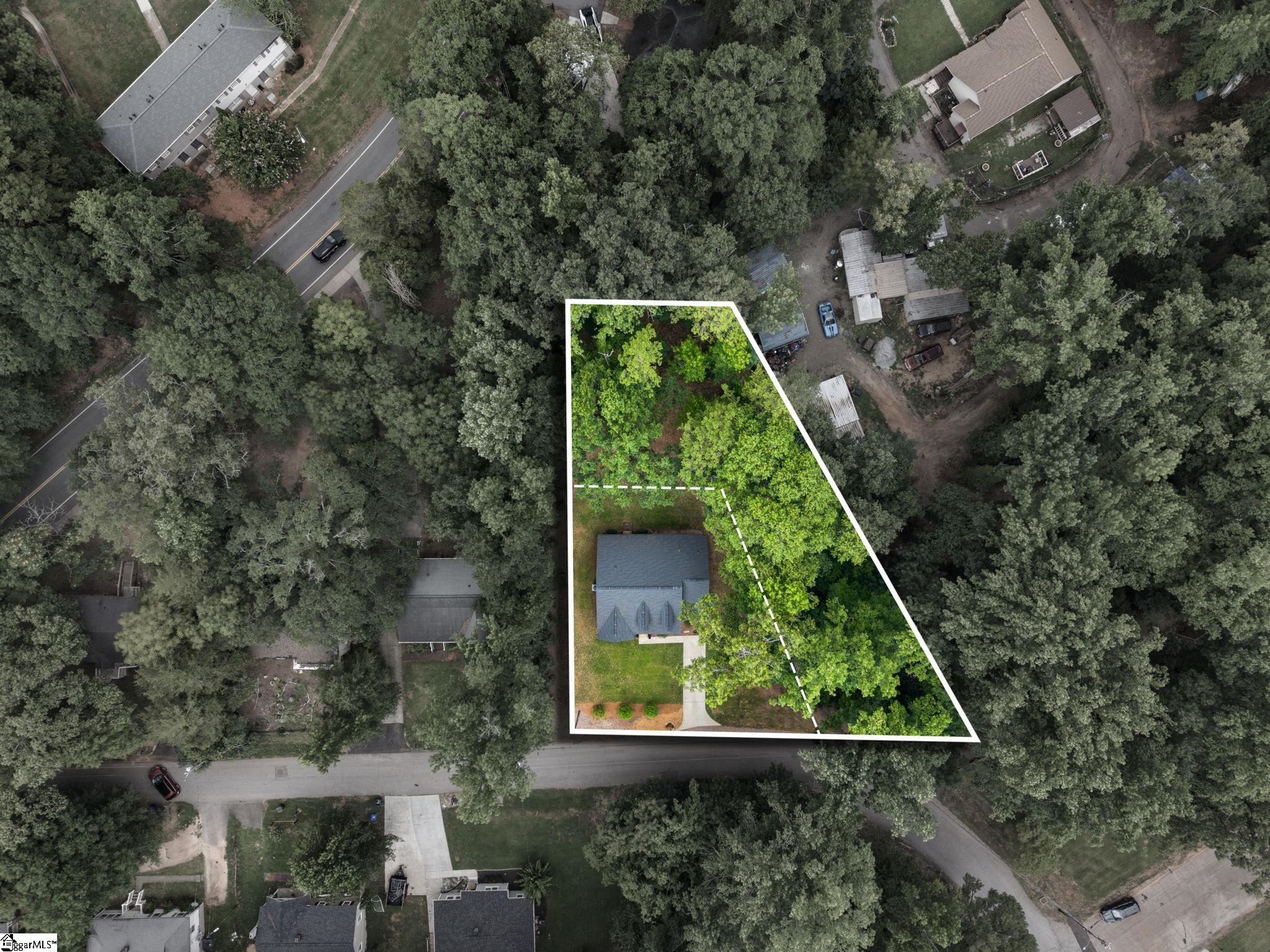13 Pasadena Avenue Greenville, SC 29605