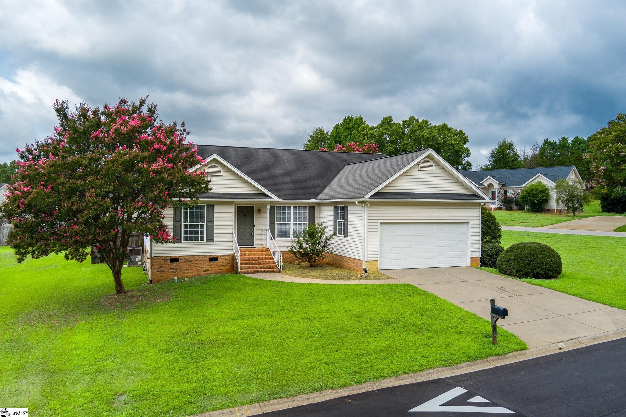 500 Lake Lennox Drive Simpsonville, SC 29681