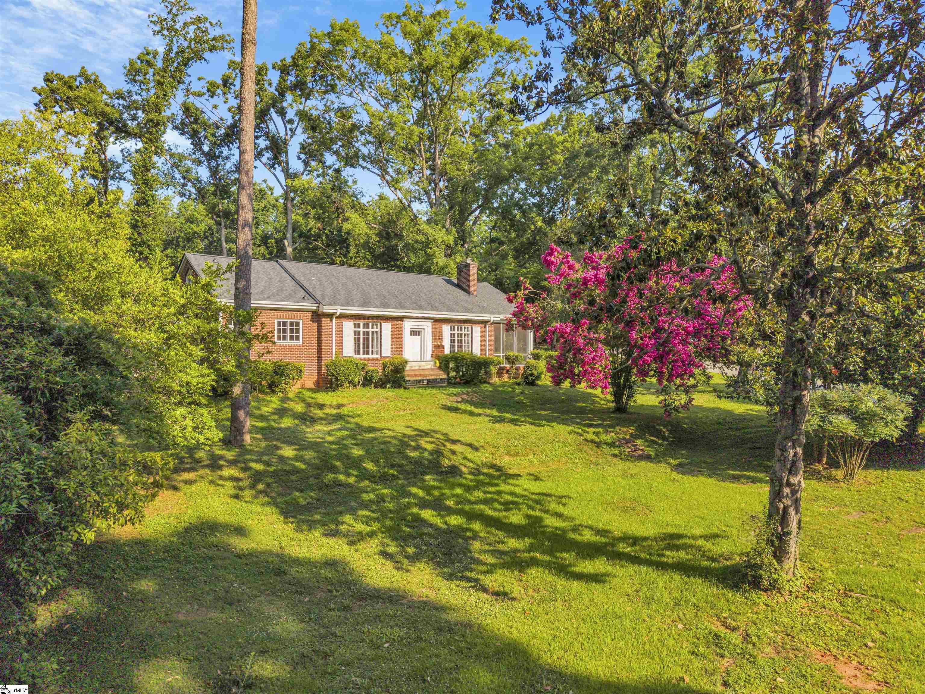 300 Rivermont Drive Spartanburg, SC 29302