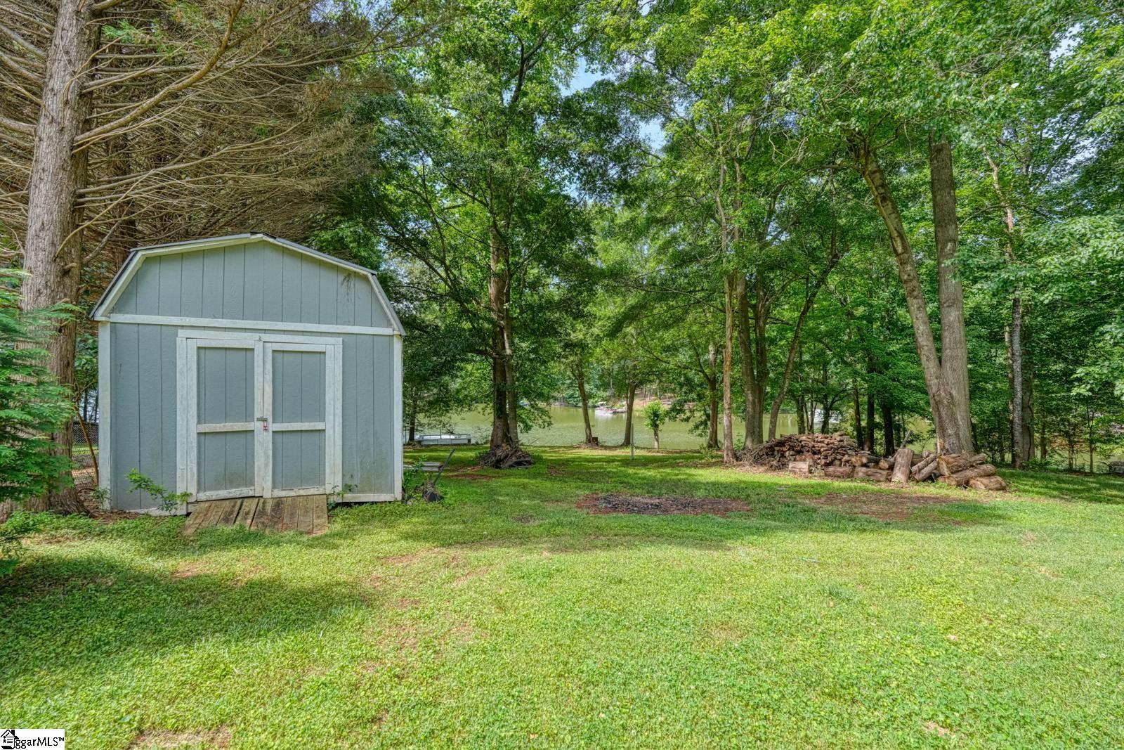 102 Hickory Hollow Drive Inman, SC 29349