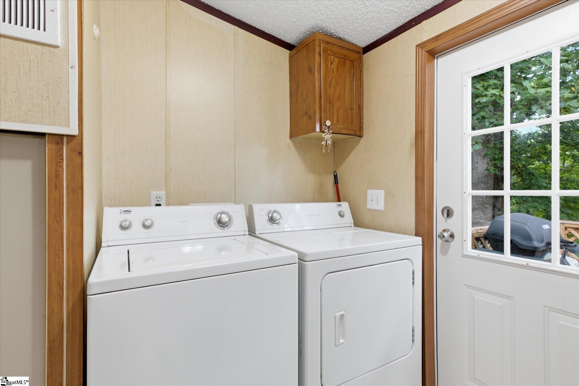 208 Brentwood Circle Greenville, SC 29605