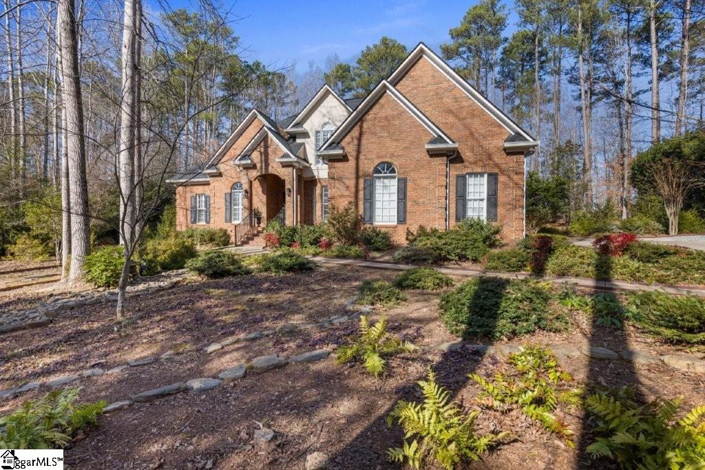 30 Winged Foot Court Spartanburg, SC 29306