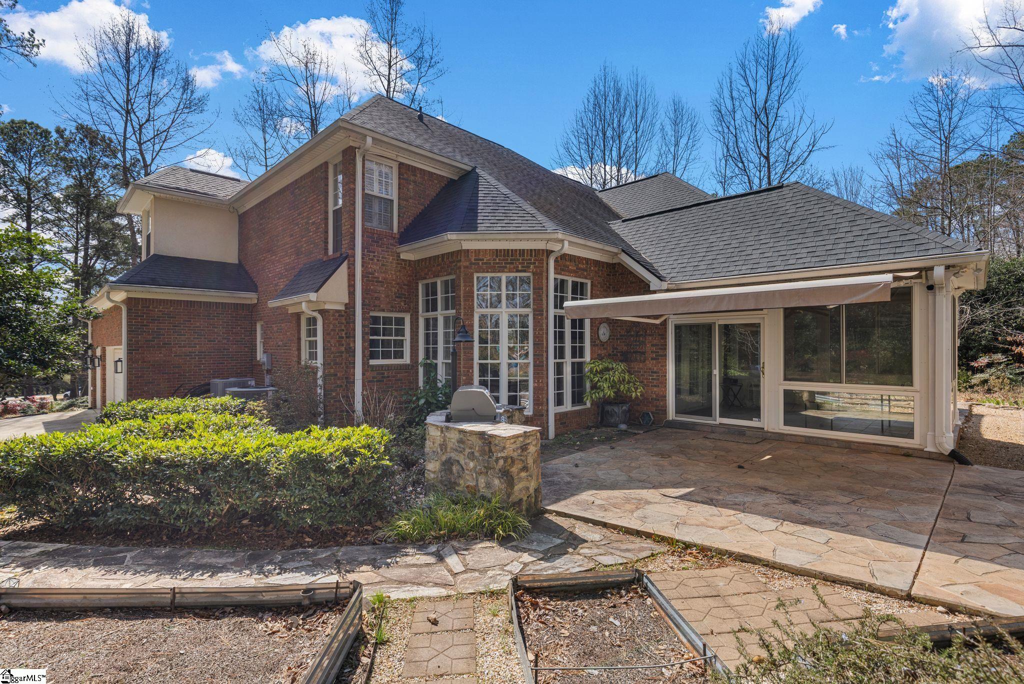 30 Winged Foot Court Spartanburg, SC 29306