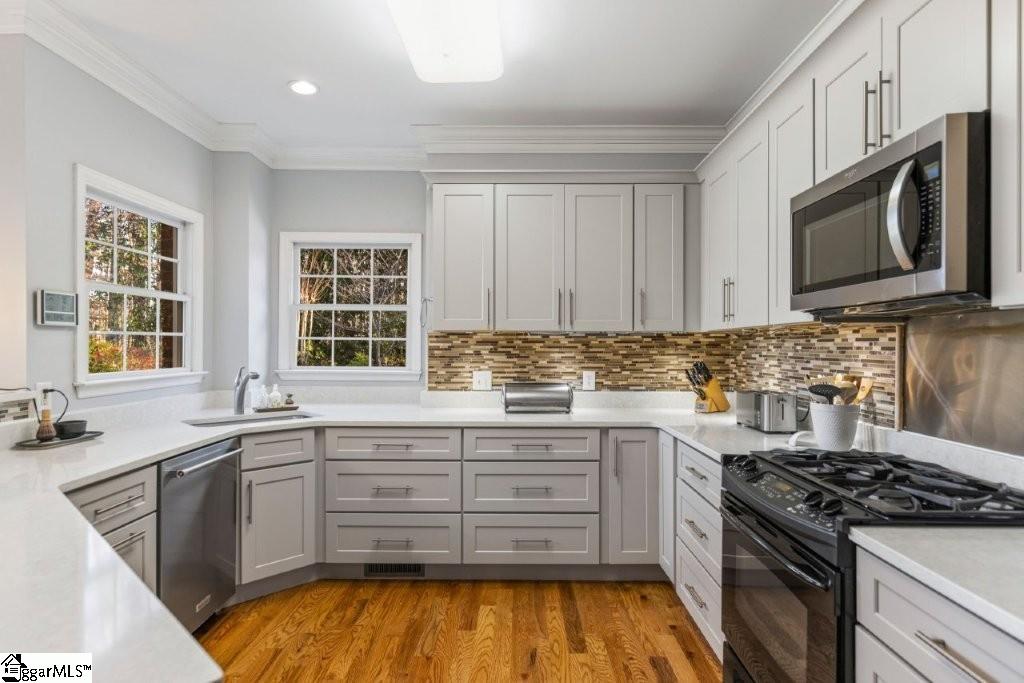 30 Winged Foot Court Spartanburg, SC 29306