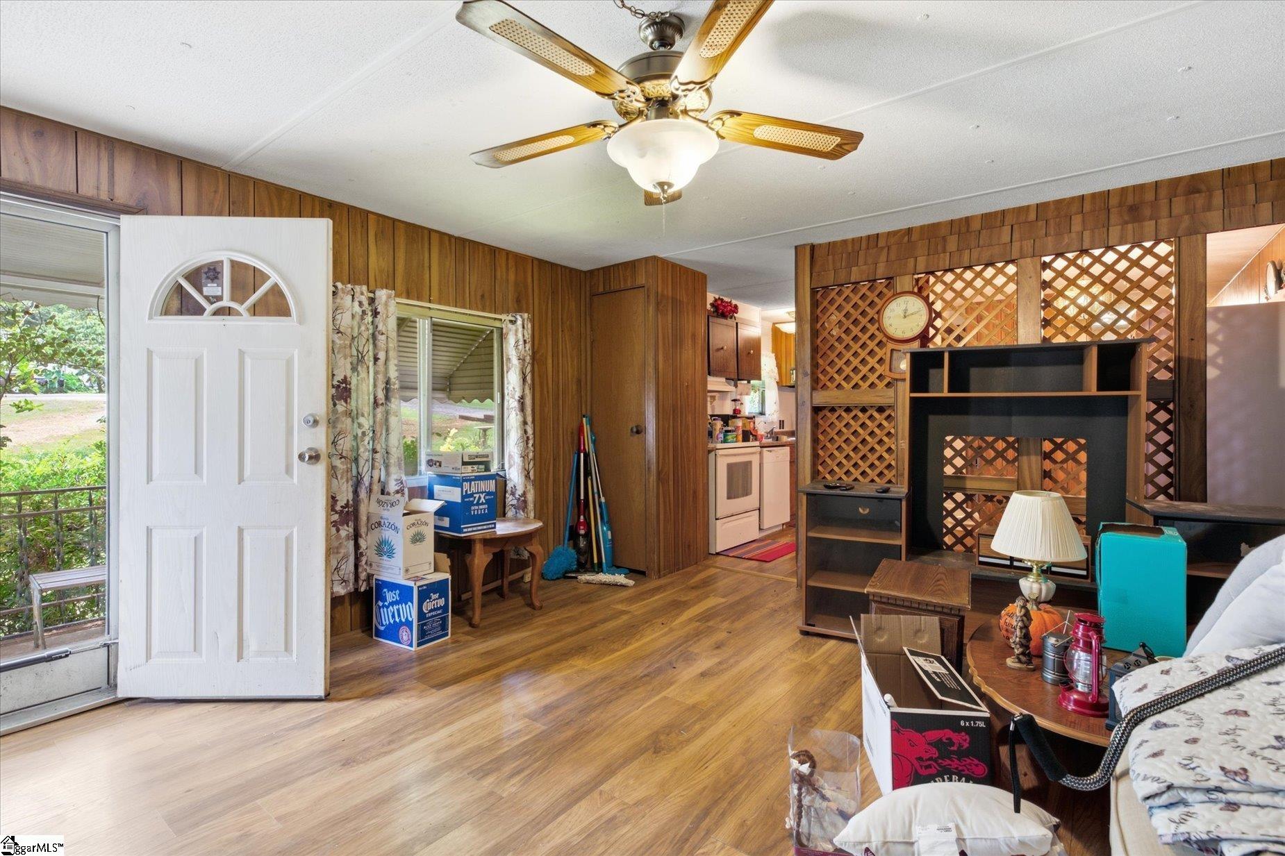 206 Brentwood Circle Greenville, SC 29605