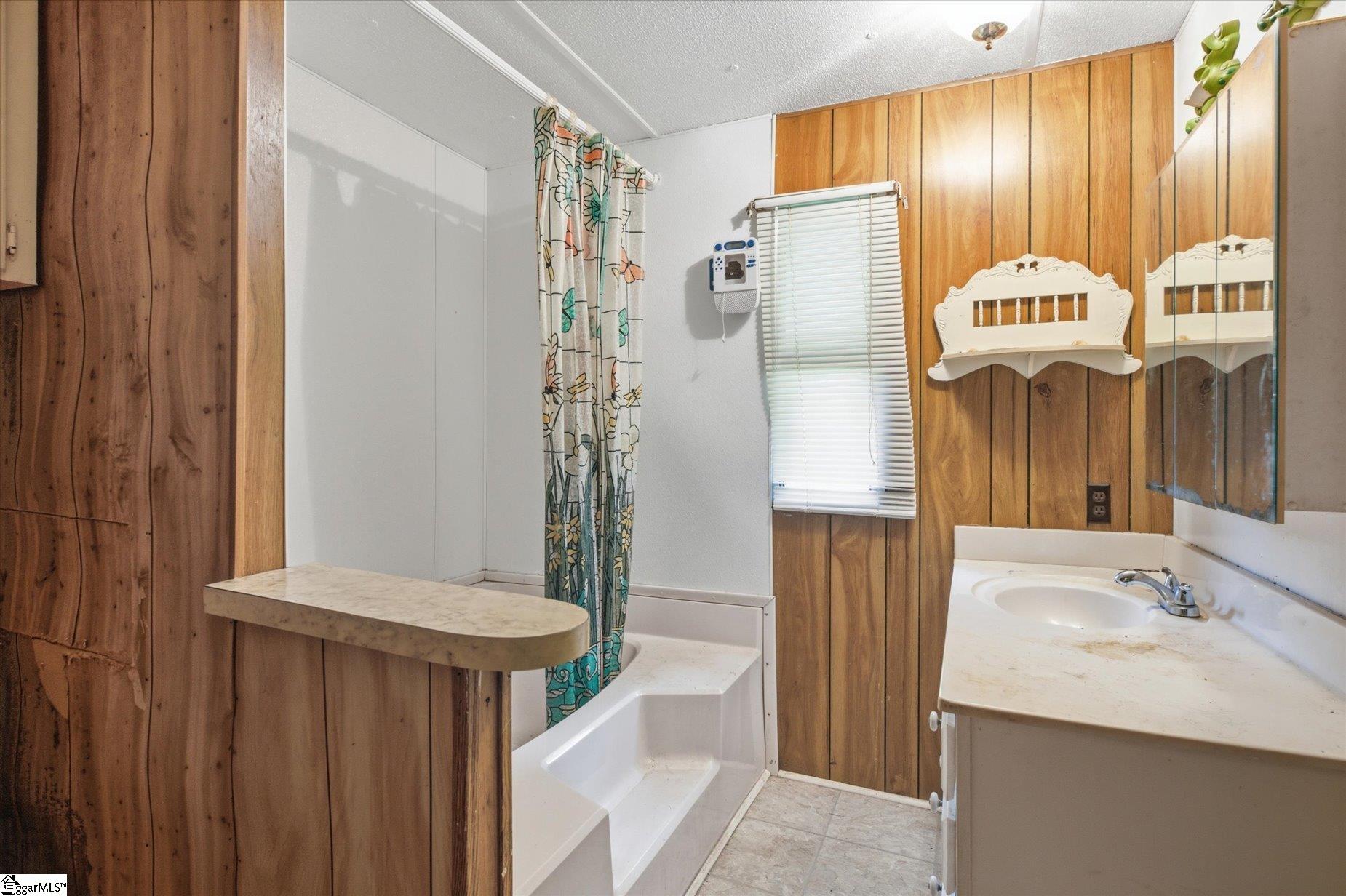 206 Brentwood Circle Greenville, SC 29605