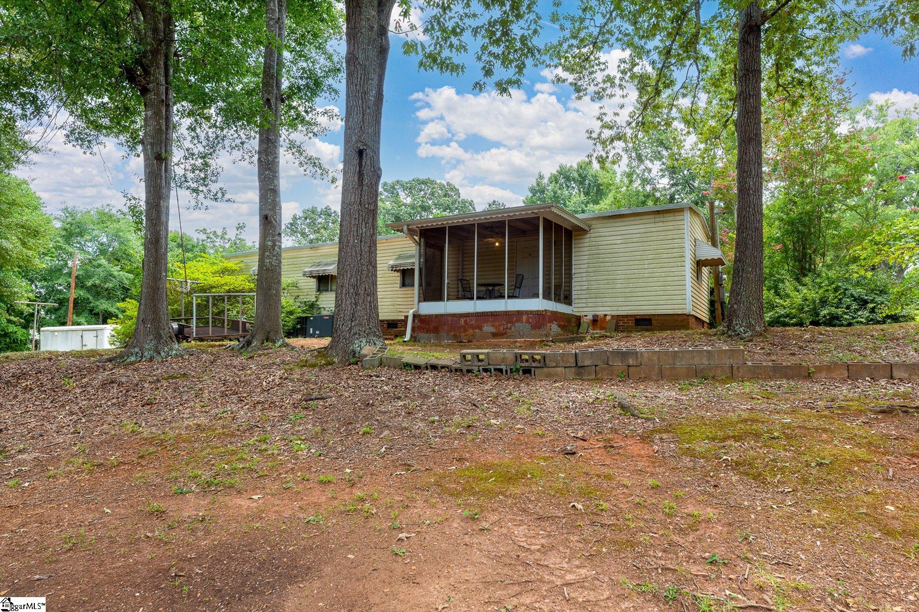 206 Brentwood Circle Greenville, SC 29605