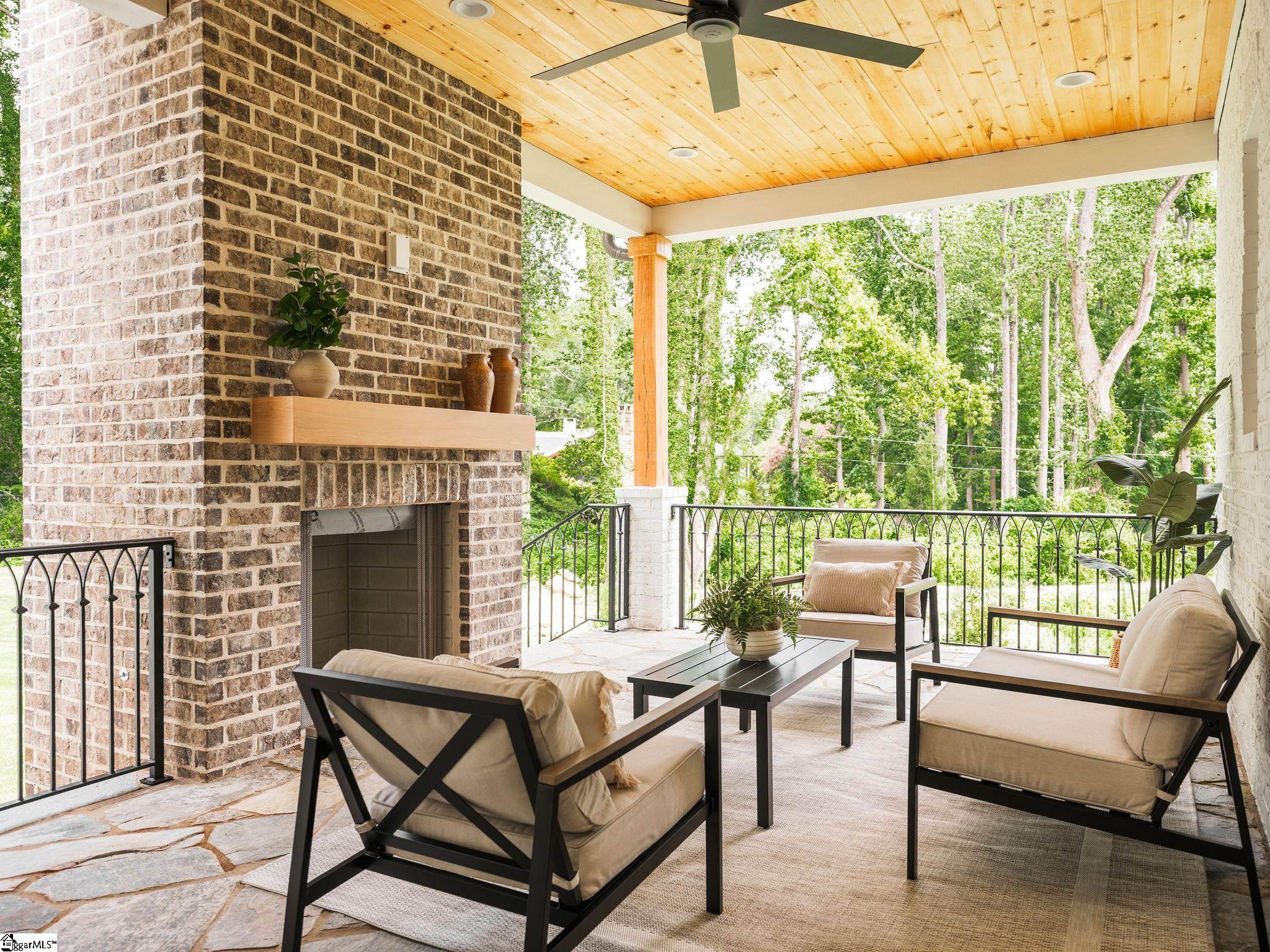 15 Country Squire Court Greenville, SC 29615