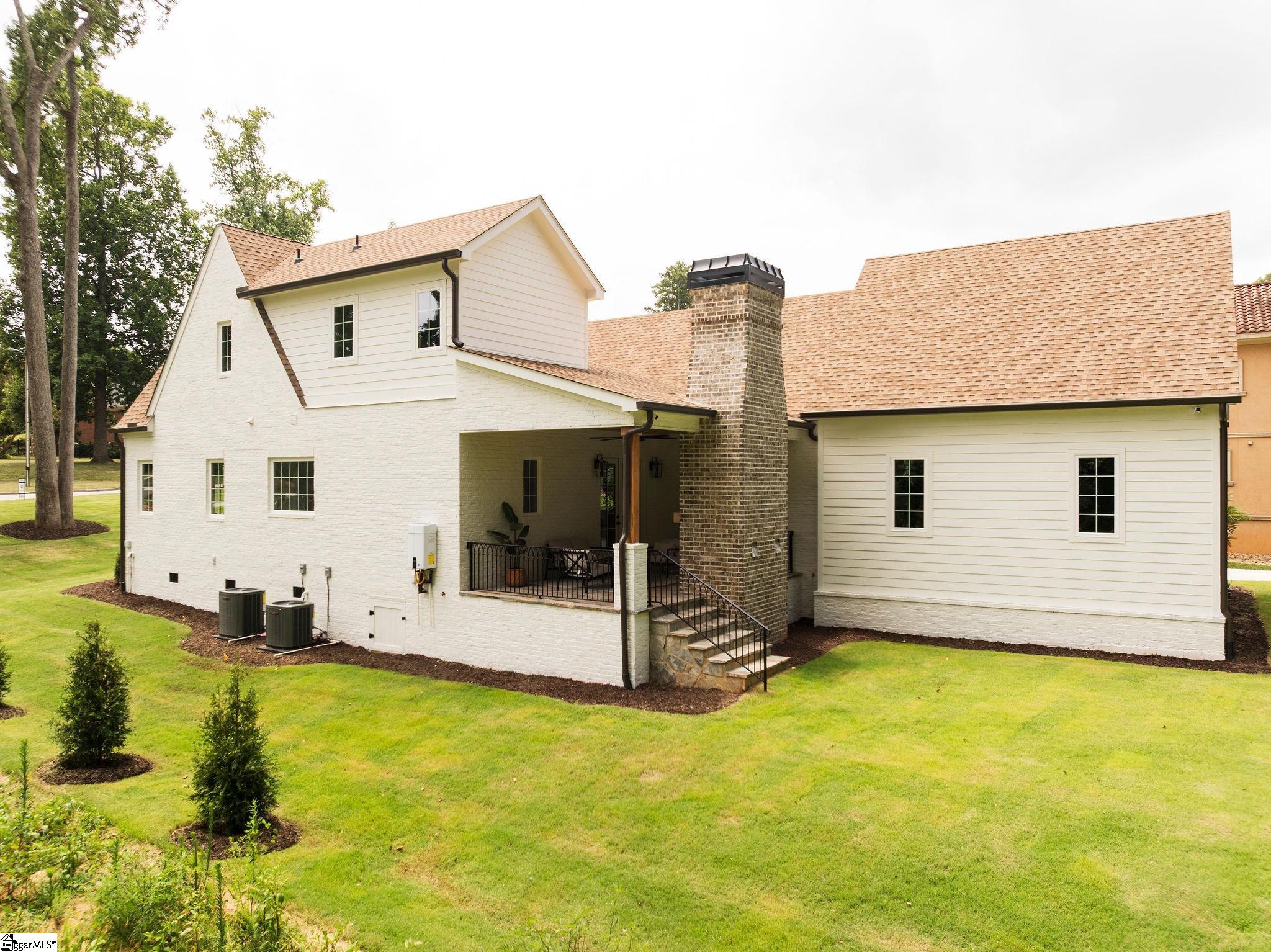 15 Country Squire Court Greenville, SC 29615