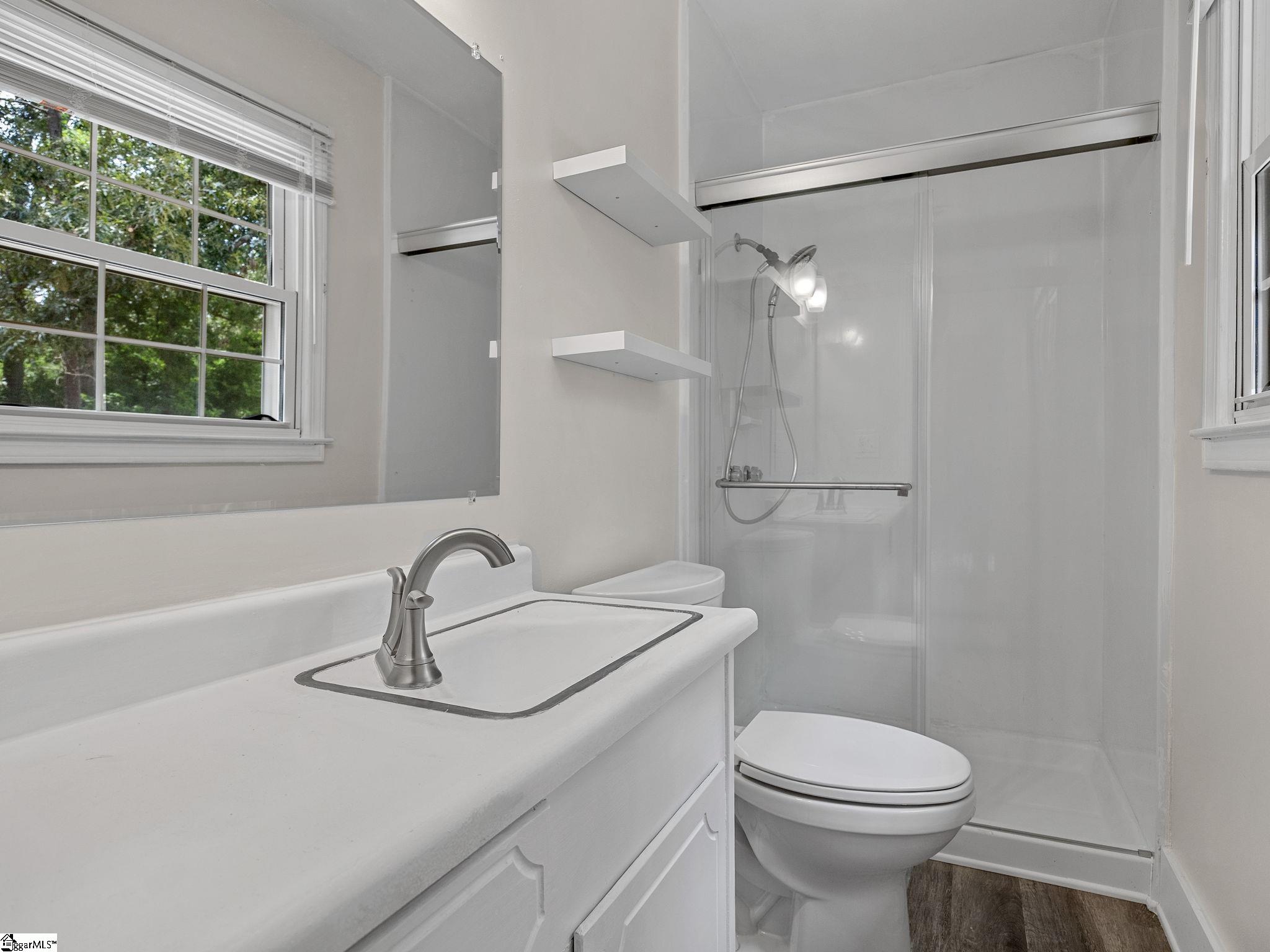 174 Green Lake Road Greenville, SC 29607
